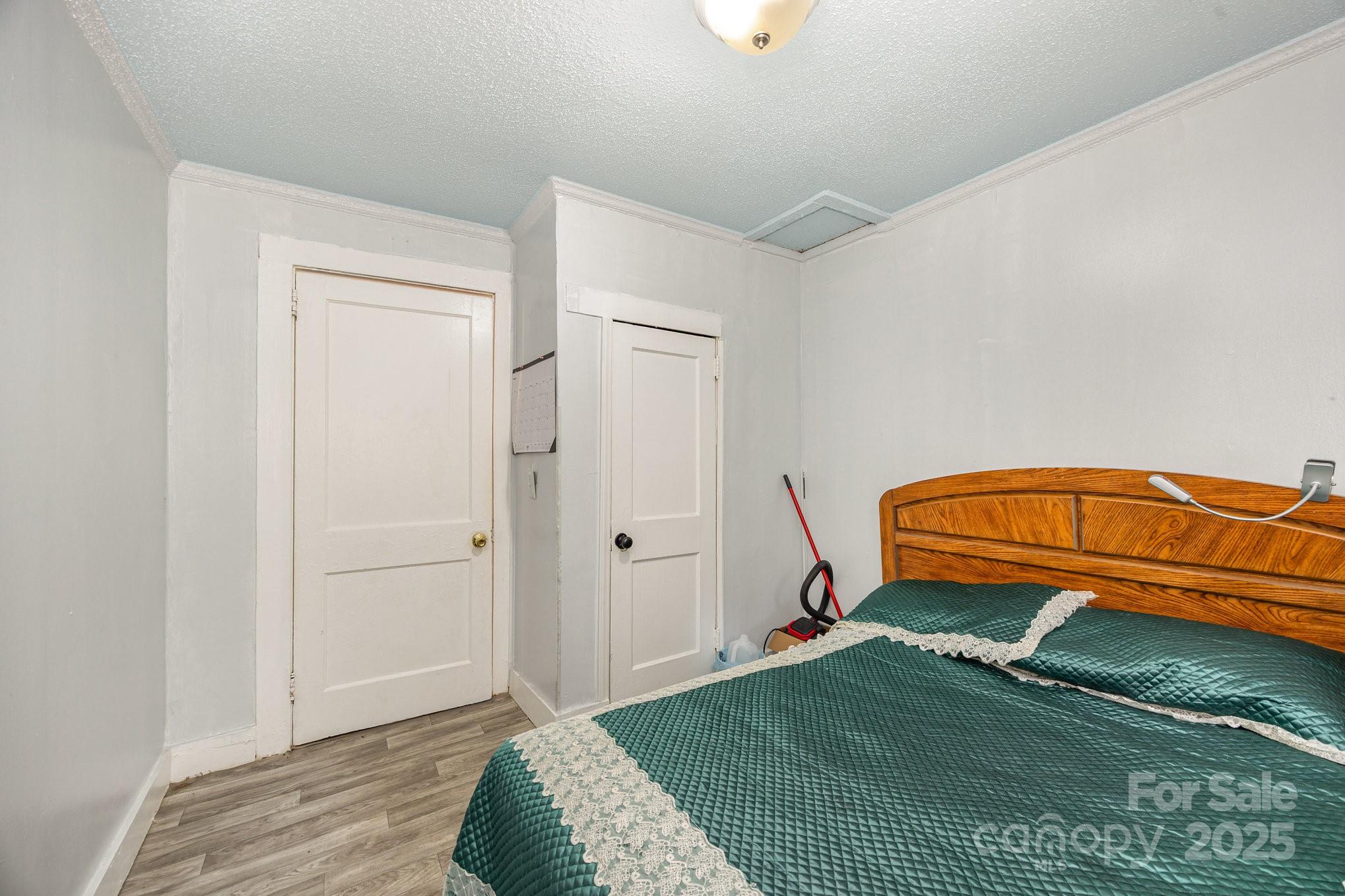 1110 Wall Street Property Photo 17