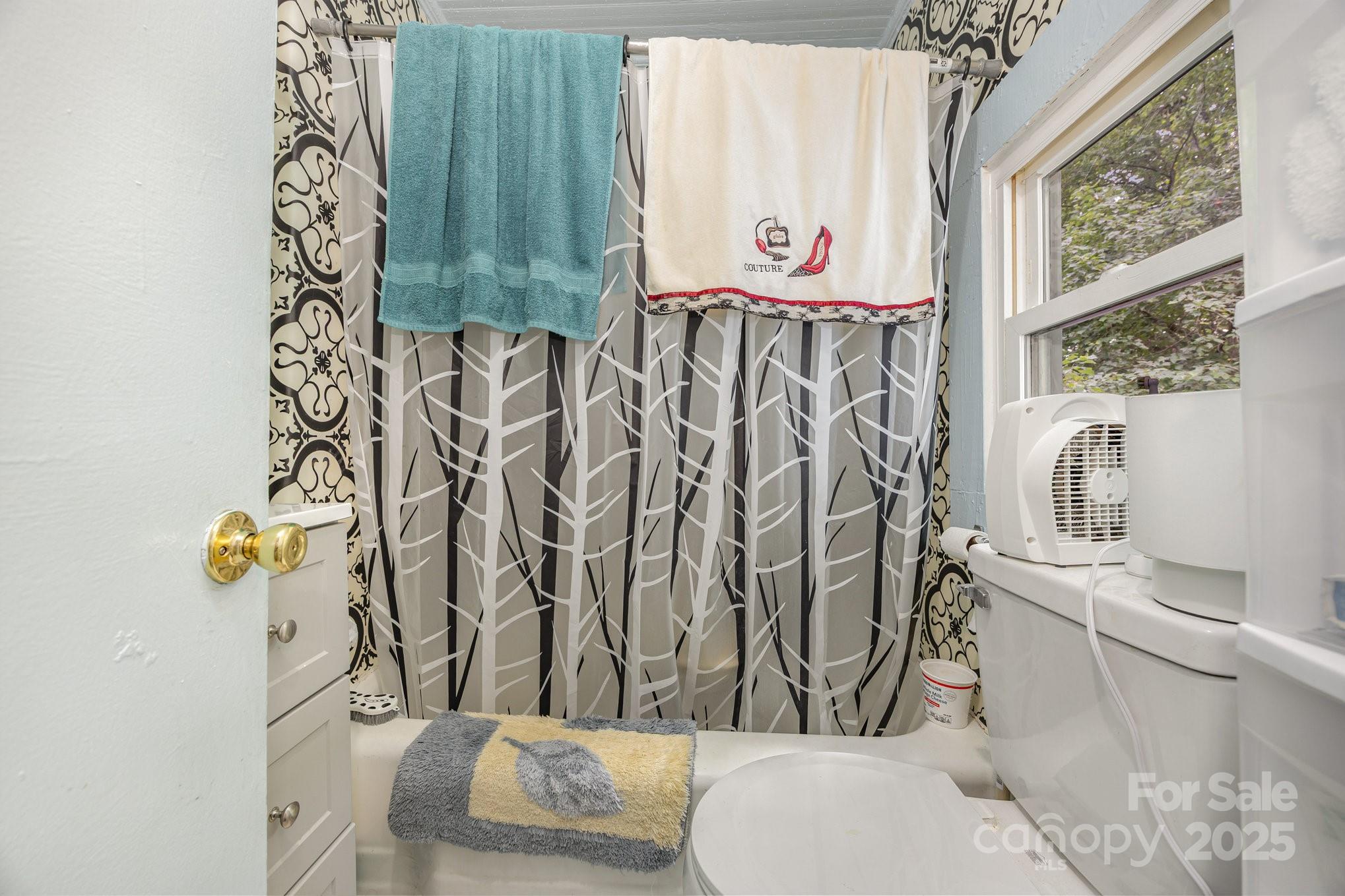 1110 Wall Street Property Photo 19
