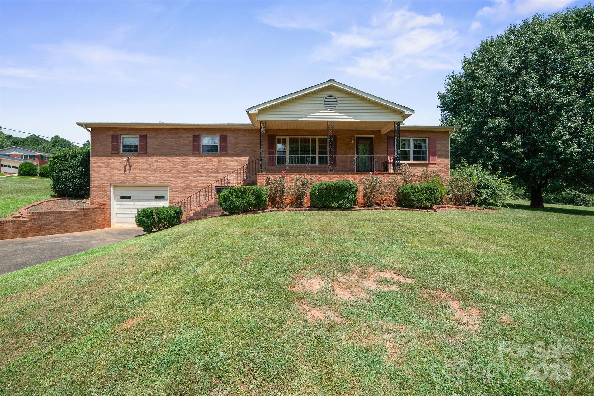 307 Brentwood Road Property Photo 1