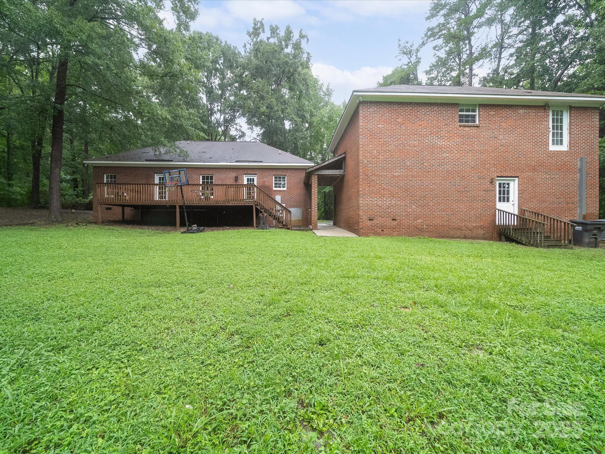 6819 Prospect Pointe Drive Property Photo 9