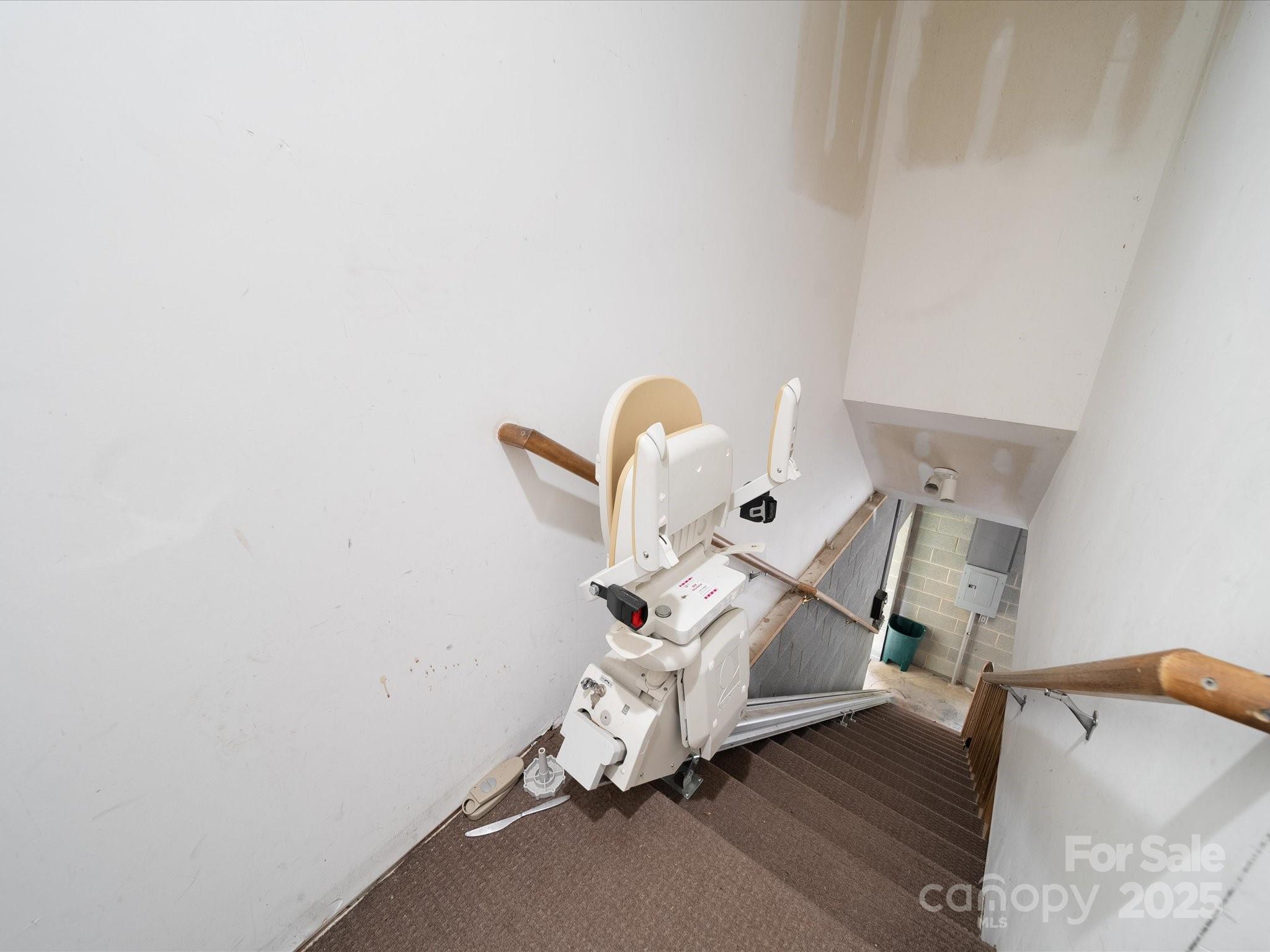 6819 Prospect Pointe Drive Property Photo 11