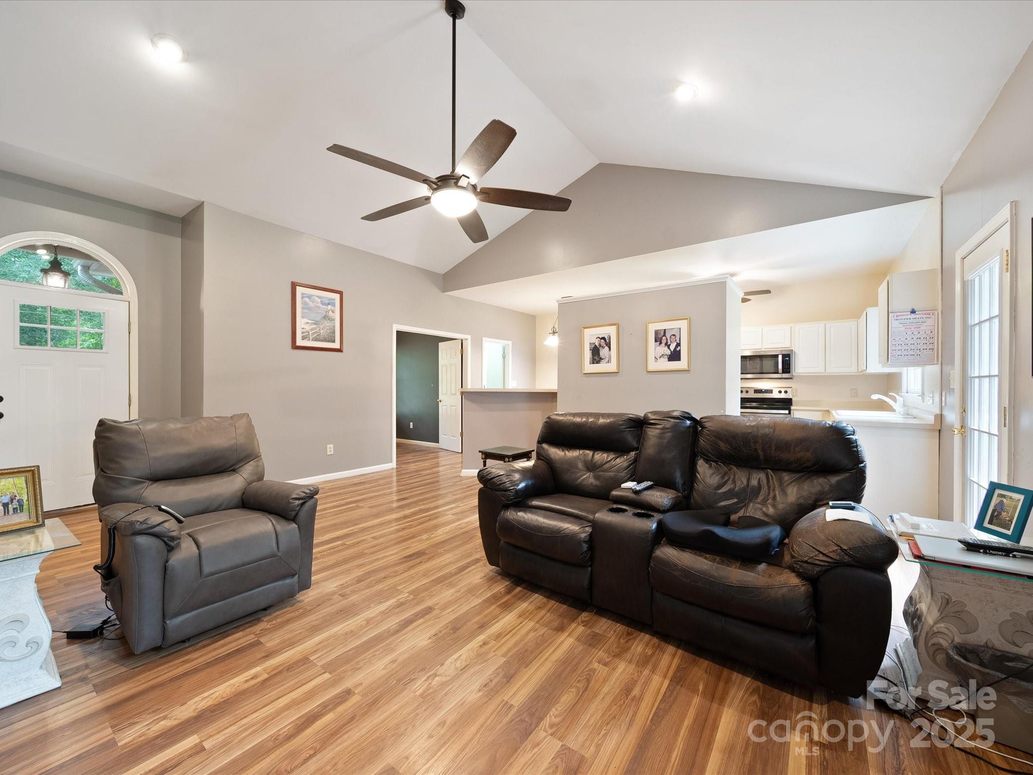 6819 Prospect Pointe Drive Property Photo 26