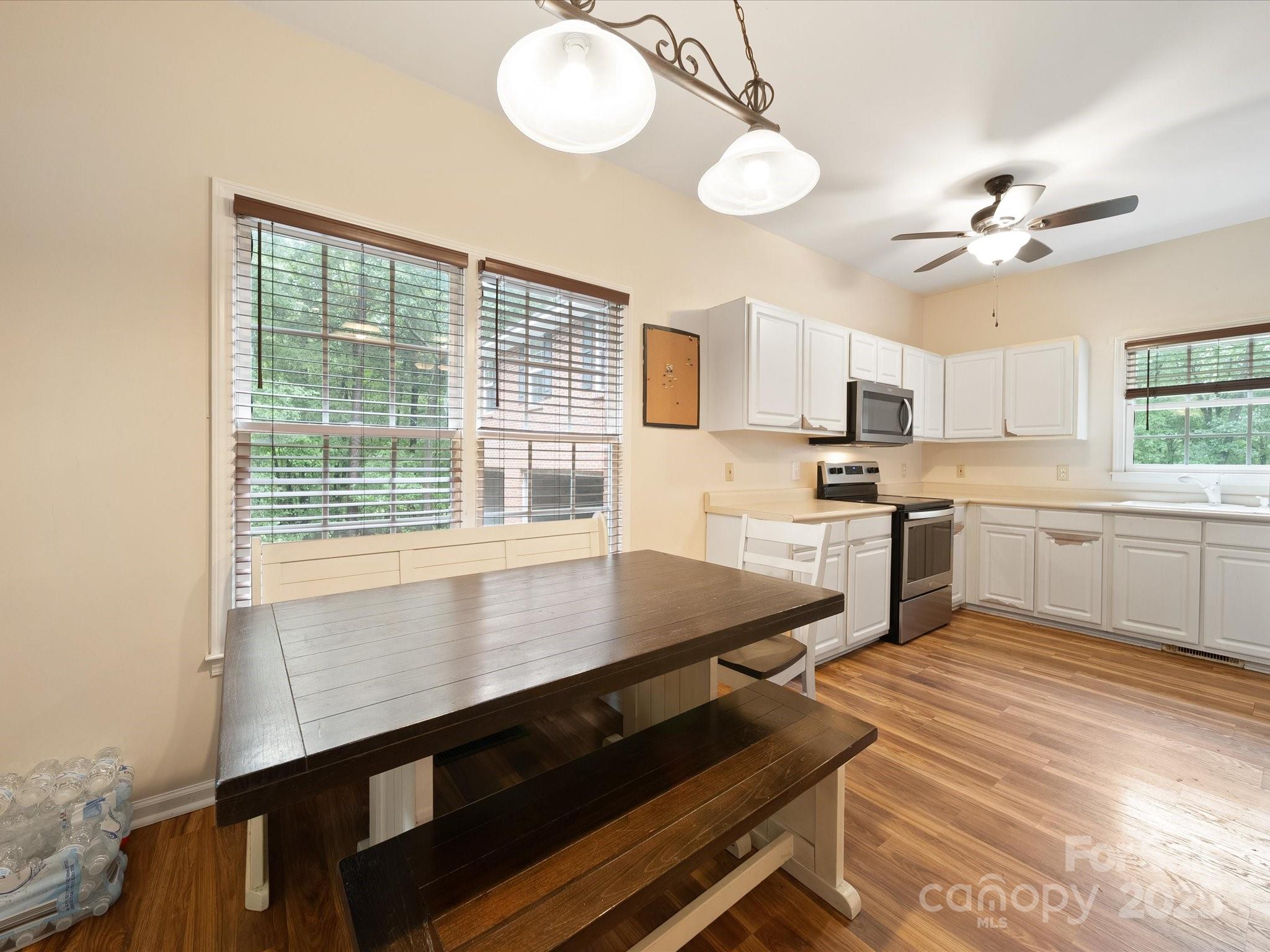 6819 Prospect Pointe Drive Property Photo 28