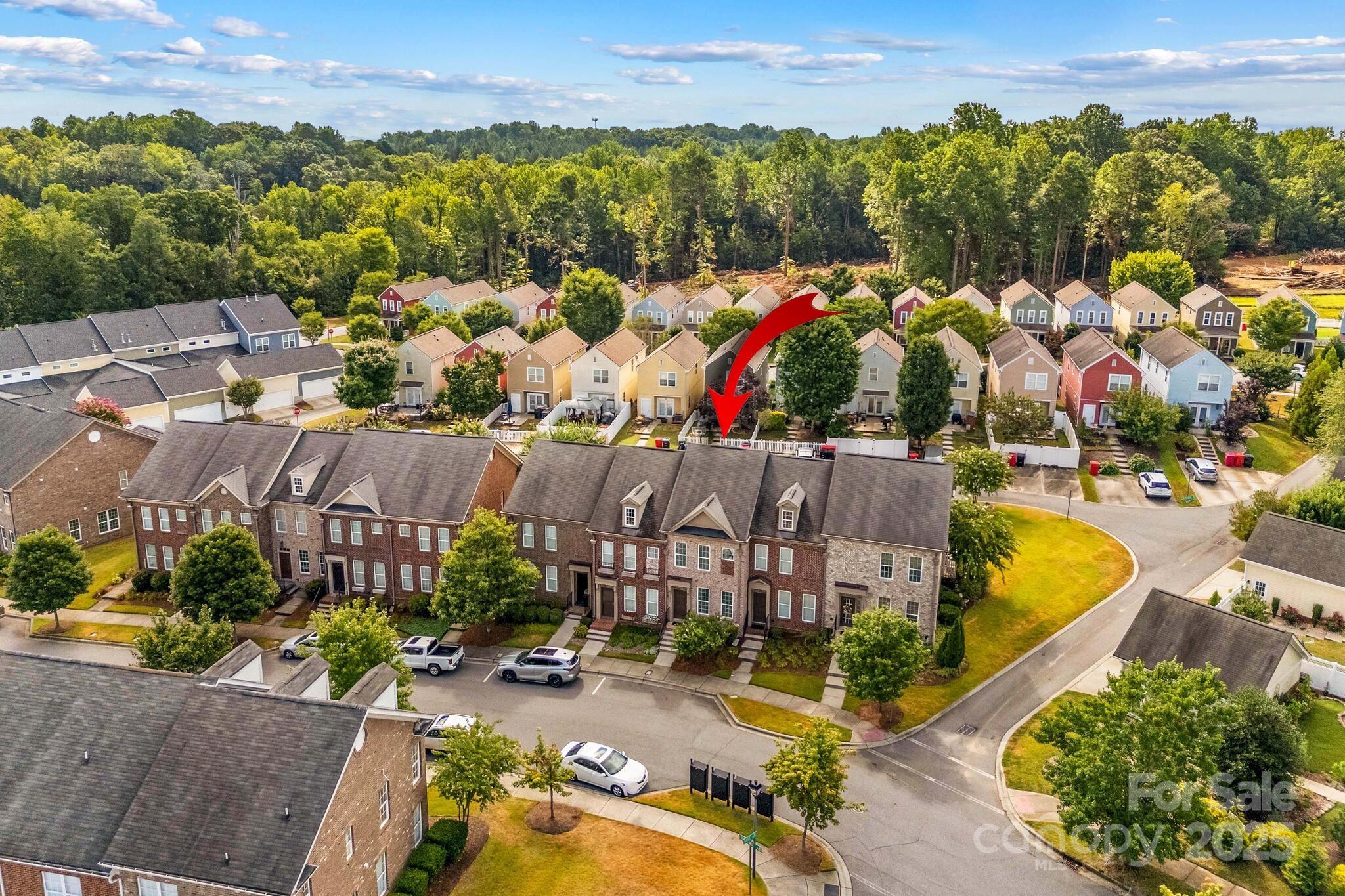 15879 Sharon Dale Drive Property Photo 2