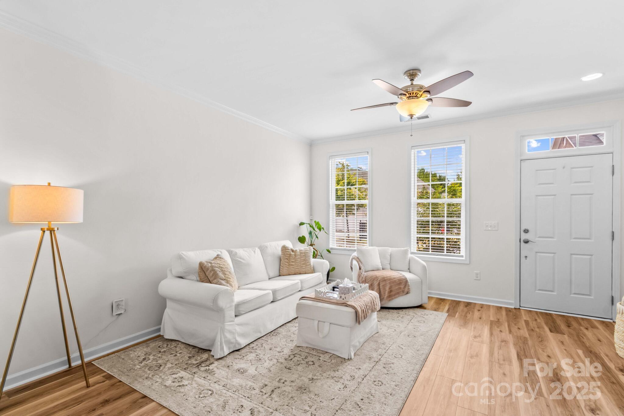 15879 Sharon Dale Drive Property Photo 4