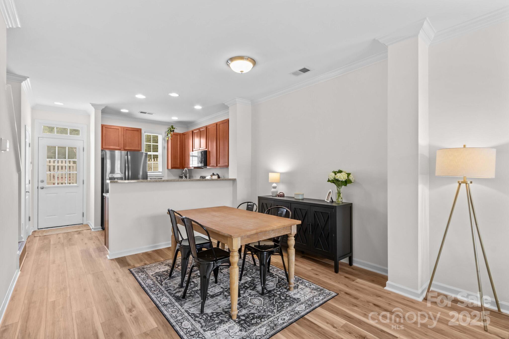 15879 Sharon Dale Drive Property Photo 7