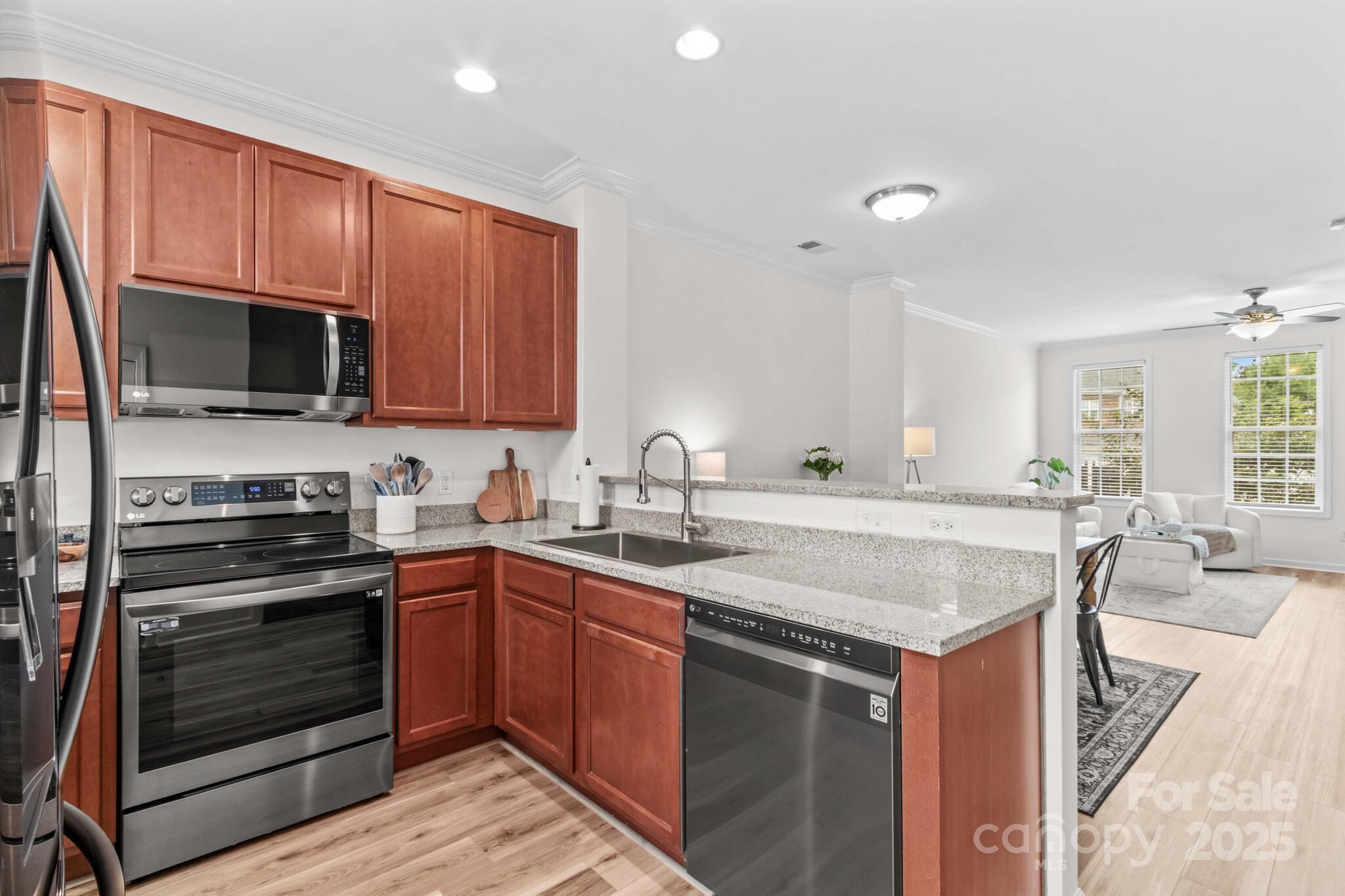 15879 Sharon Dale Drive Property Photo 8