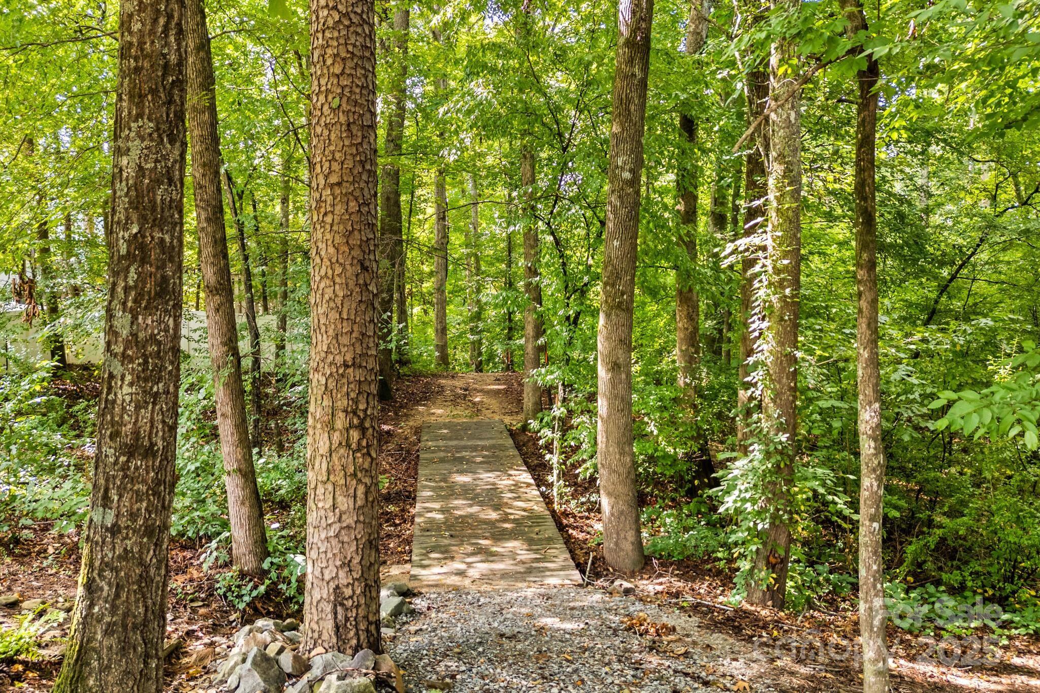 15879 Sharon Dale Drive Property Photo 24