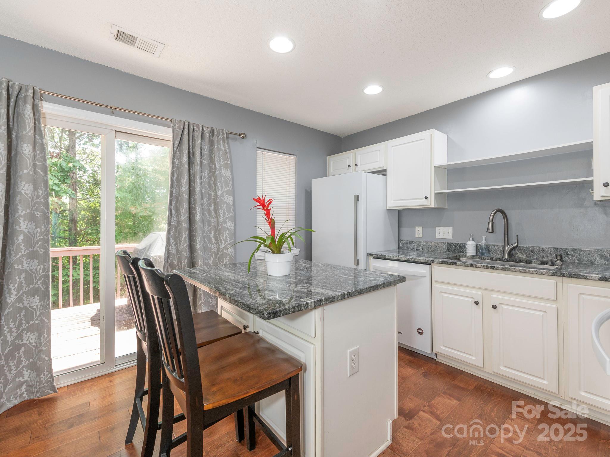 1554 Maypine Commons Way Property Photo 19