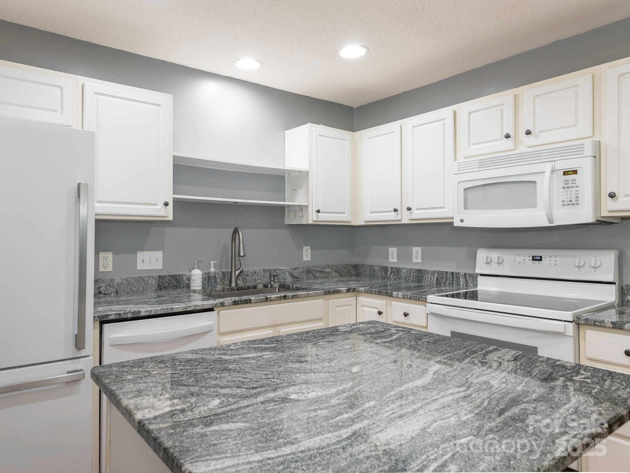 1554 Maypine Commons Way Property Photo 21
