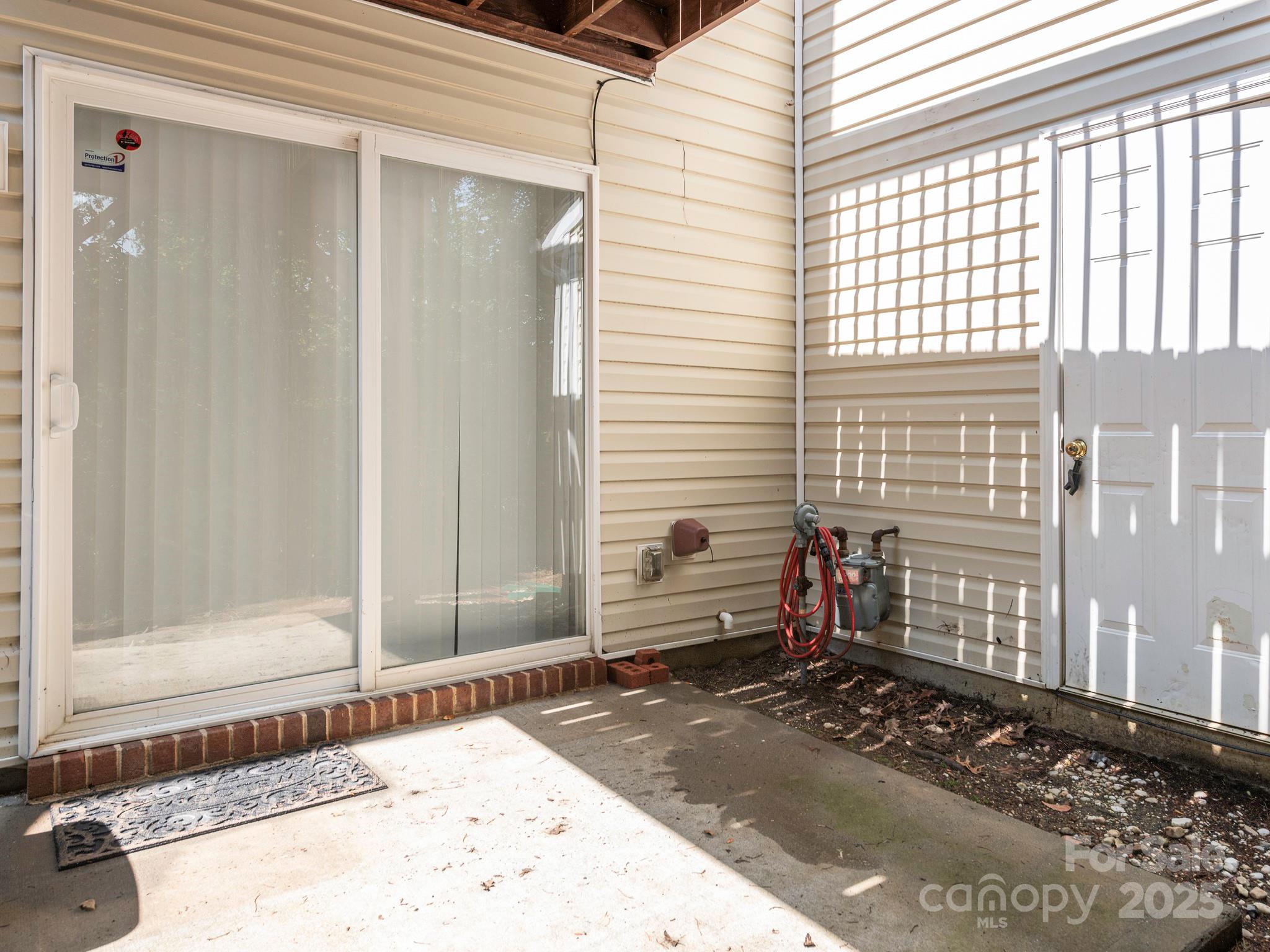 1554 Maypine Commons Way Property Photo 38