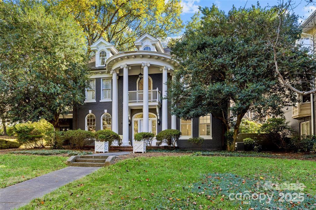 609 Queens Road A