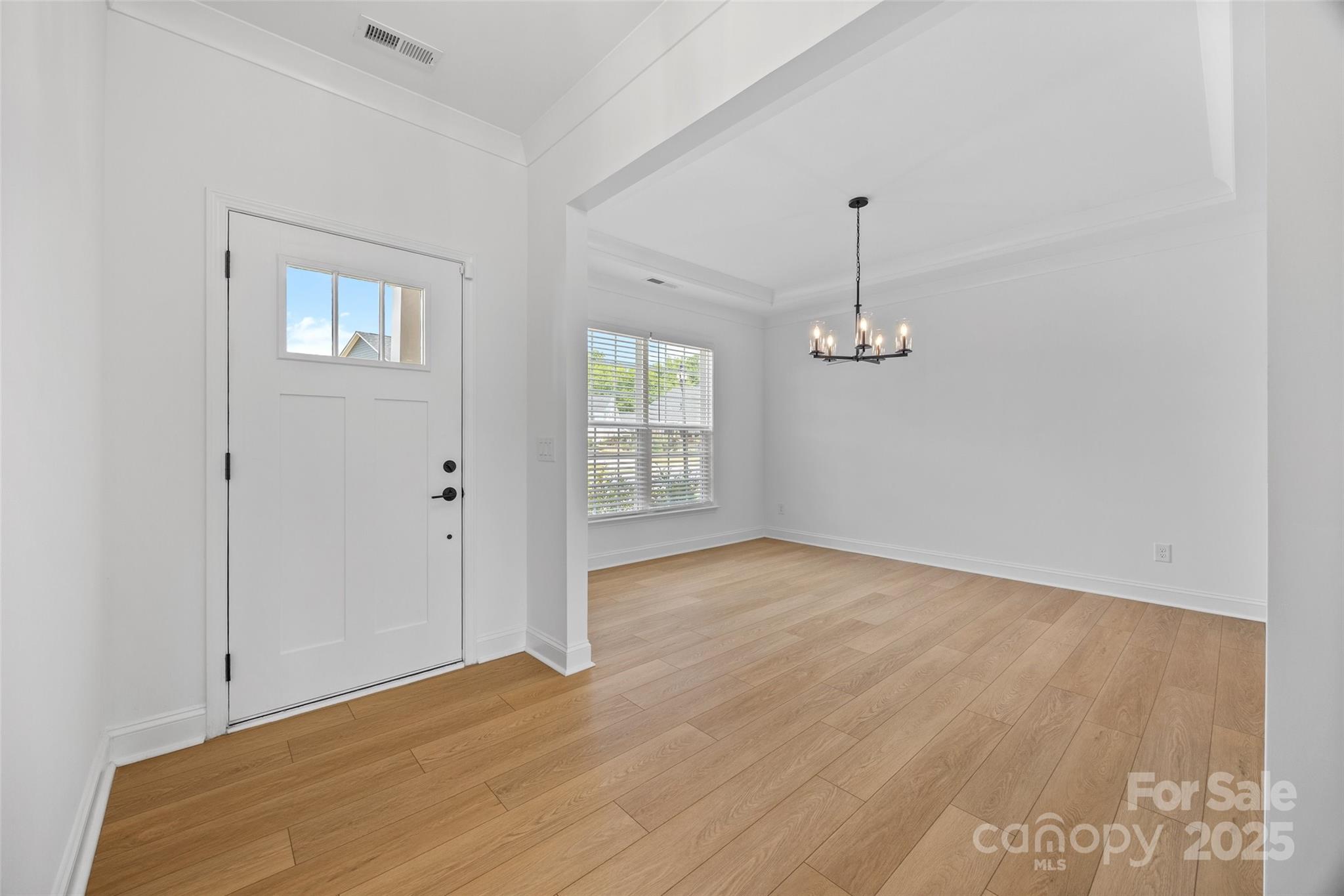 4627 Cava Court Property Photo 3