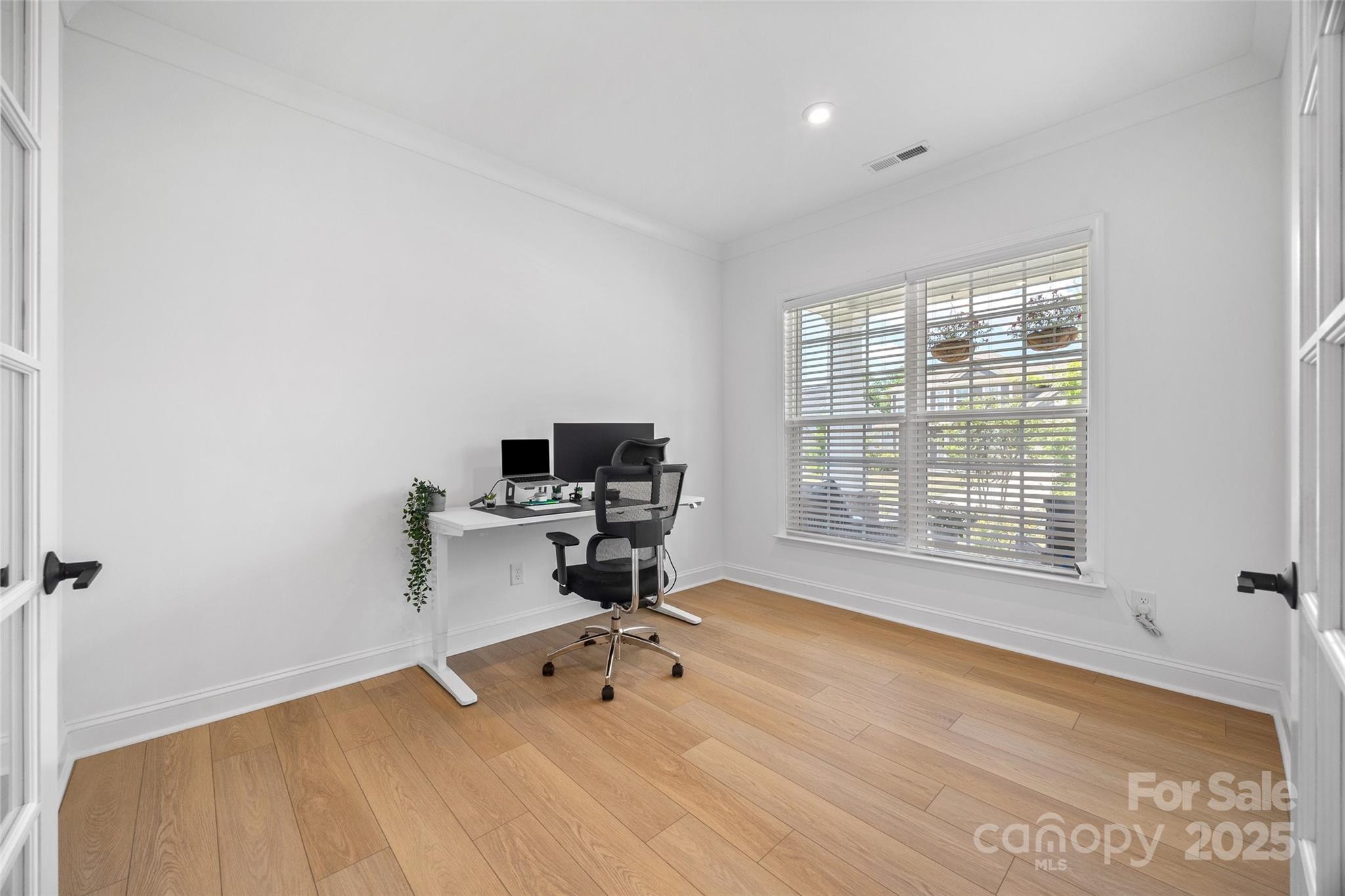 4627 Cava Court Property Photo 5