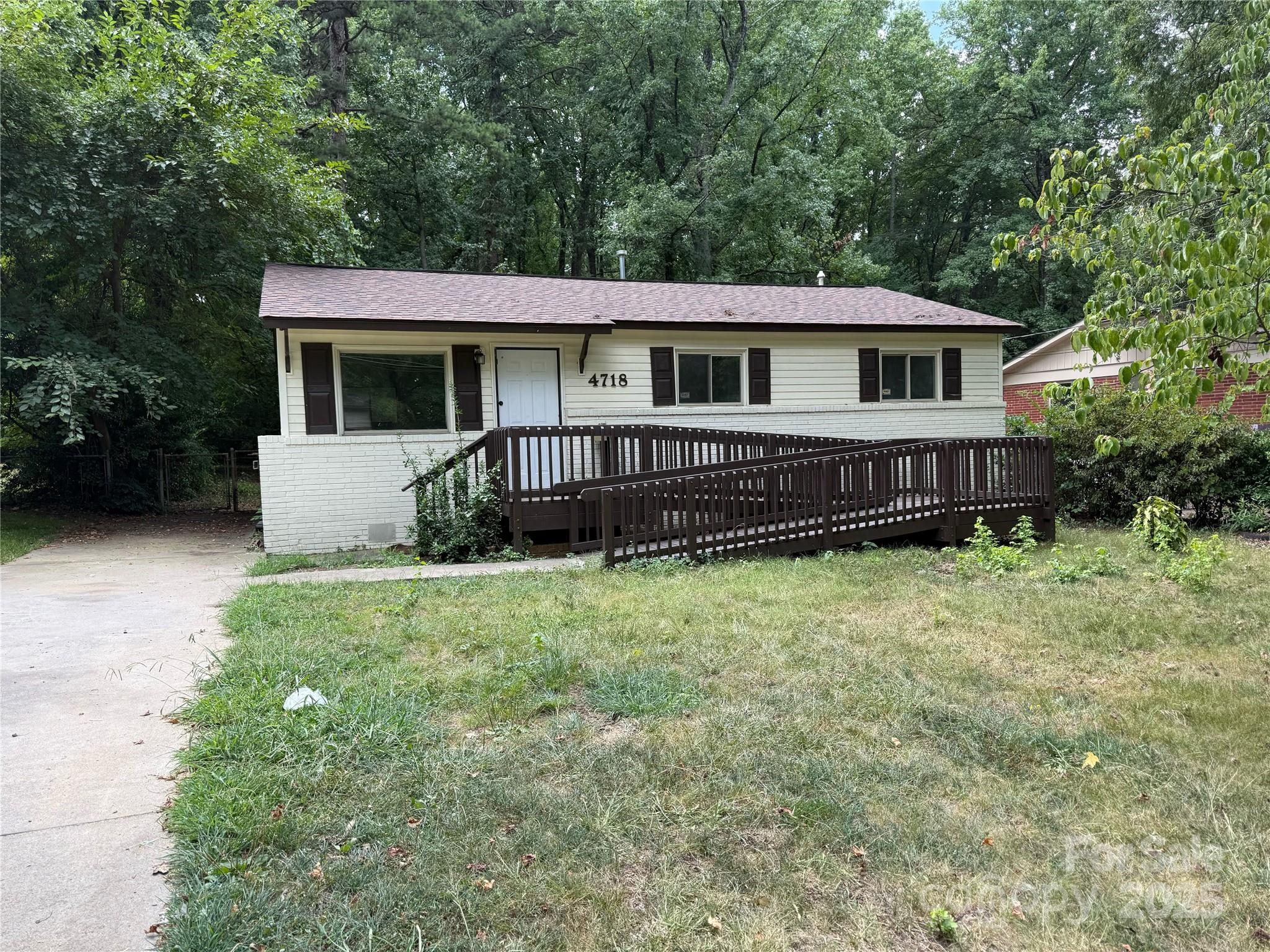 4718 Woodstone Drive Property Photo 1