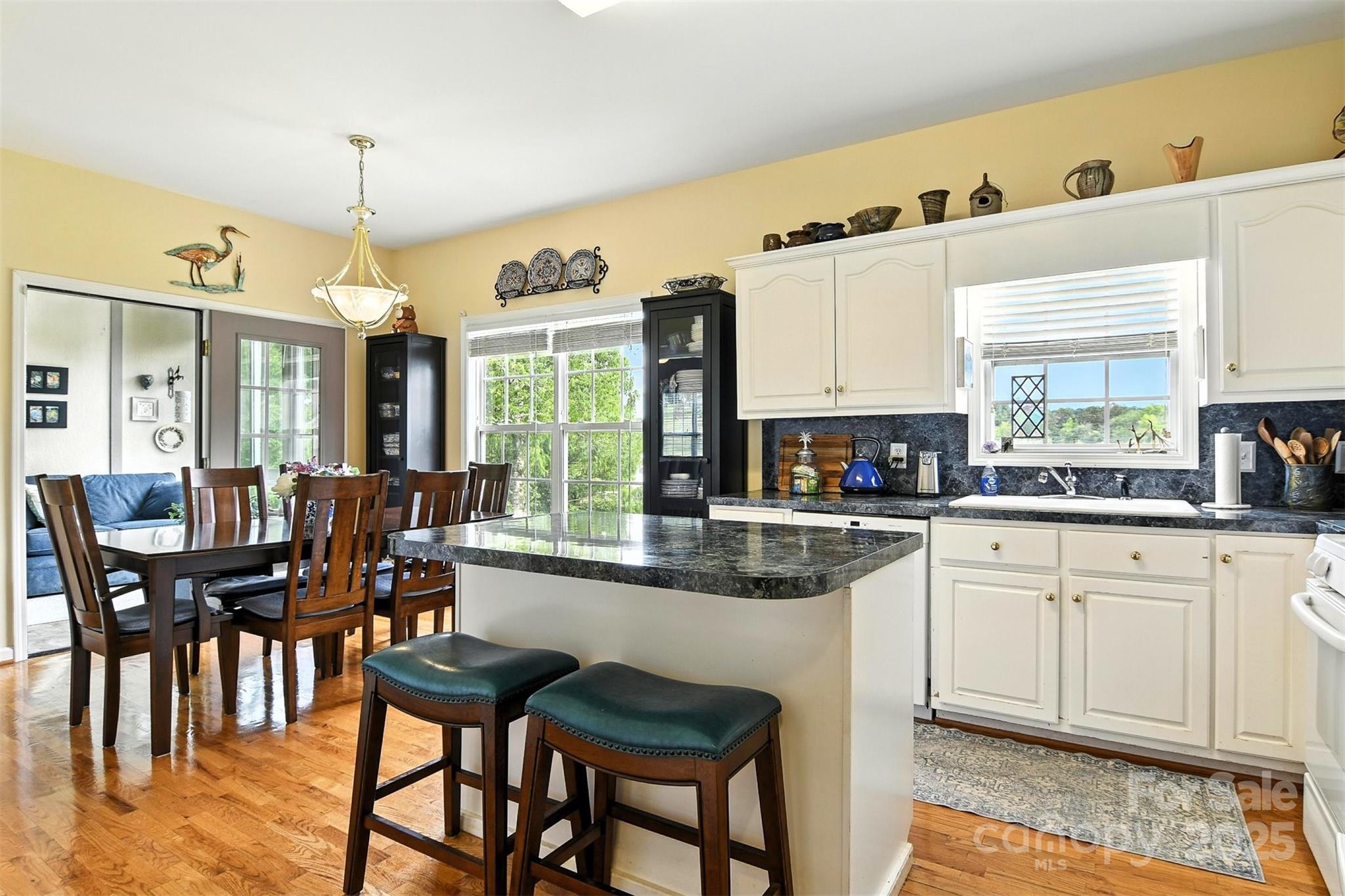 103 Heron Cove Loop Property Photo 9