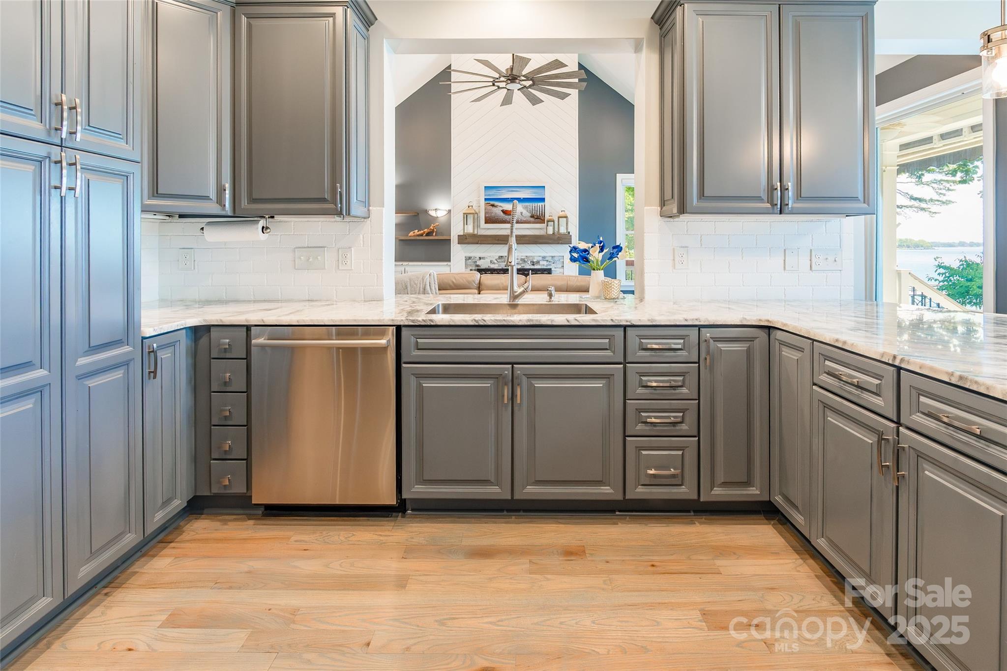 4168 Lake Shore Road Property Photo 19