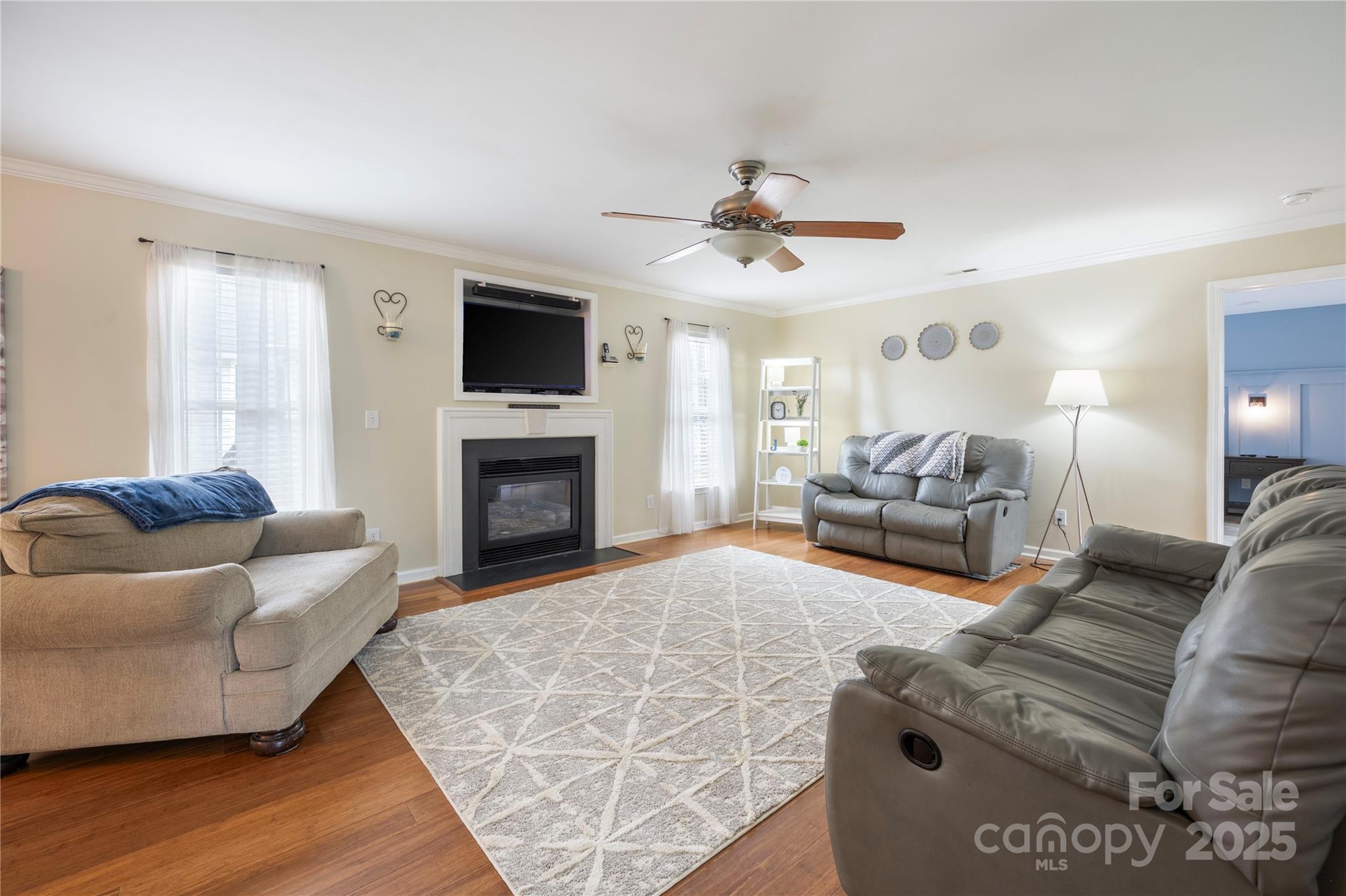 224 Royalton Road Property Photo 9