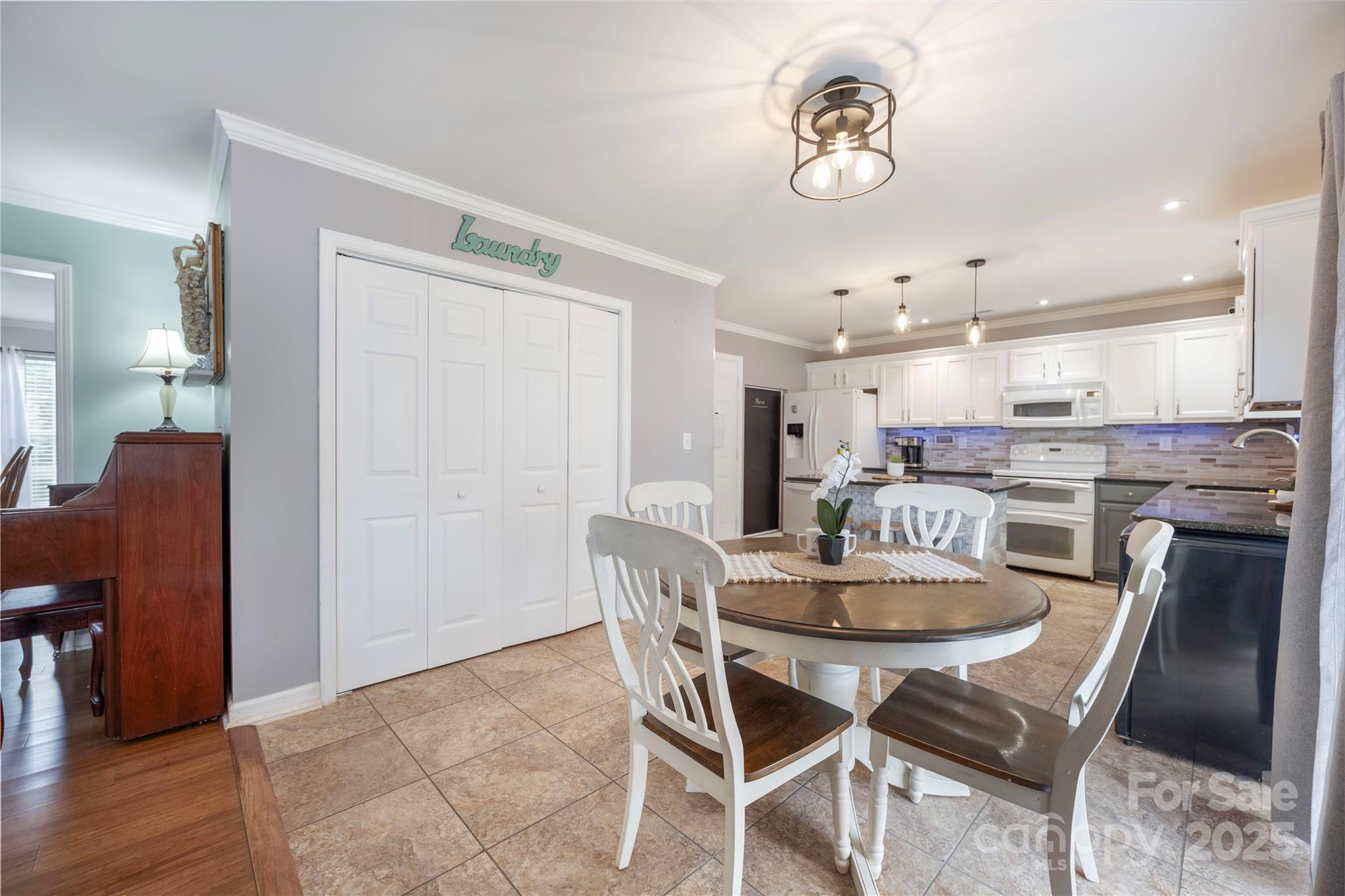 224 Royalton Road Property Photo 11