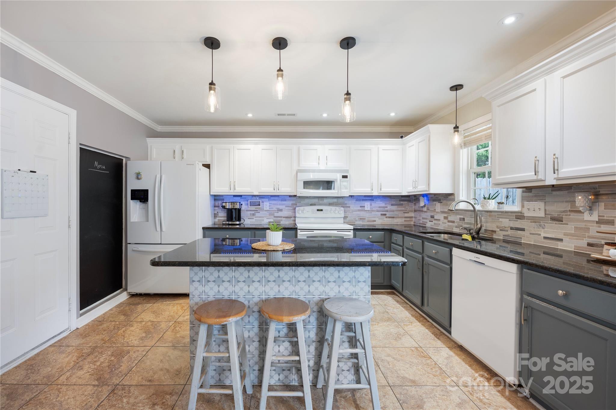 224 Royalton Road Property Photo 12