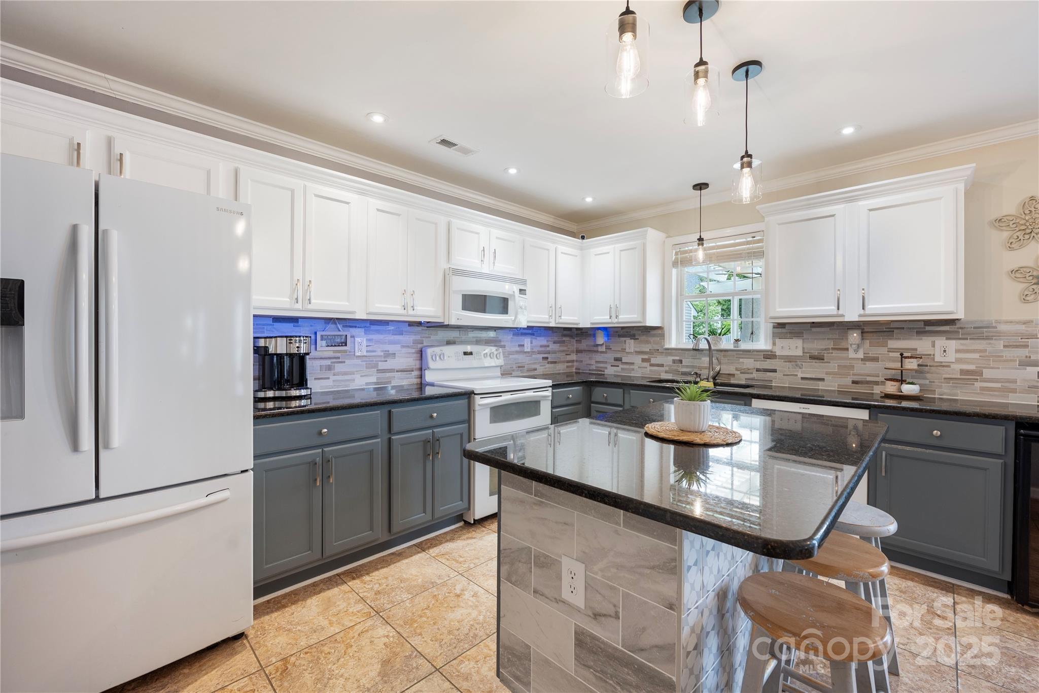 224 Royalton Road Property Photo 13