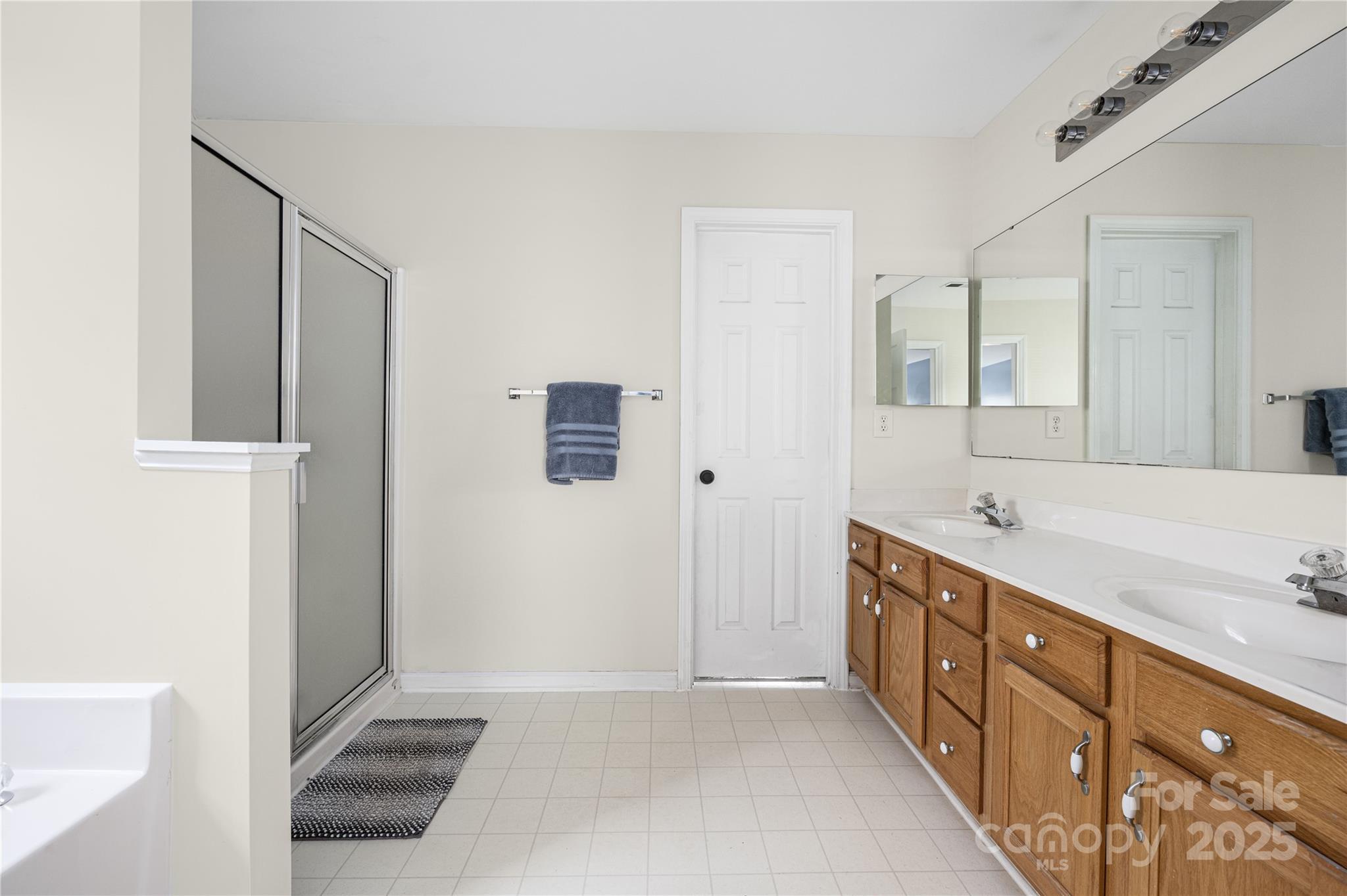 224 Royalton Road Property Photo 22