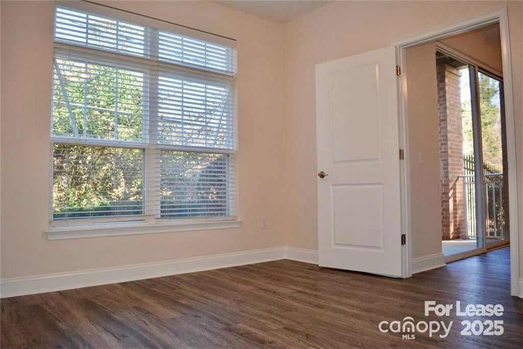 1310 Kenilworth Avenue Property Photo 3