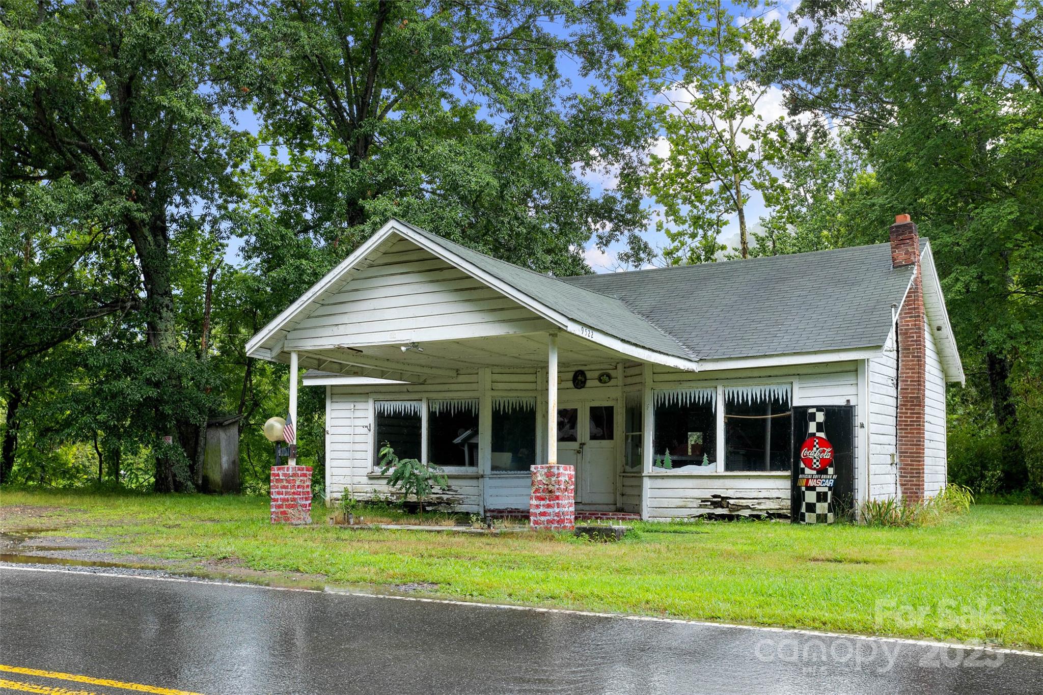 9521 Cruso Road Property Photo 1