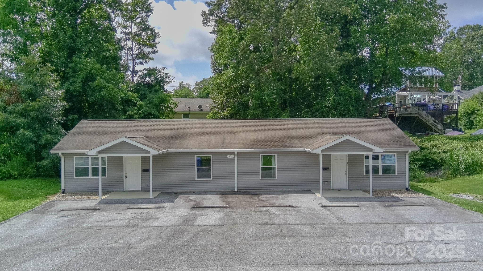 835 3rd Avenue Property Photo 1