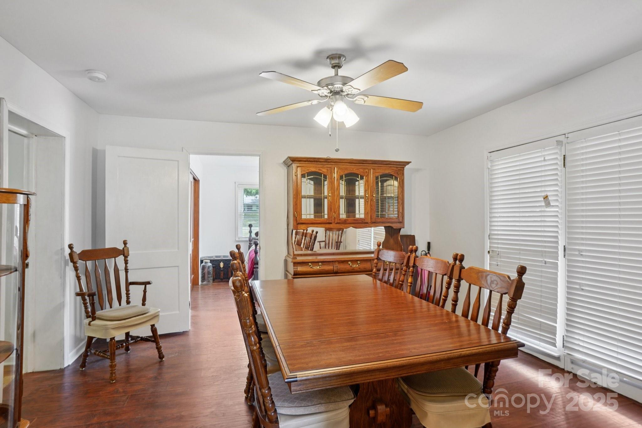 3325 Fairview Drive Property Photo 9