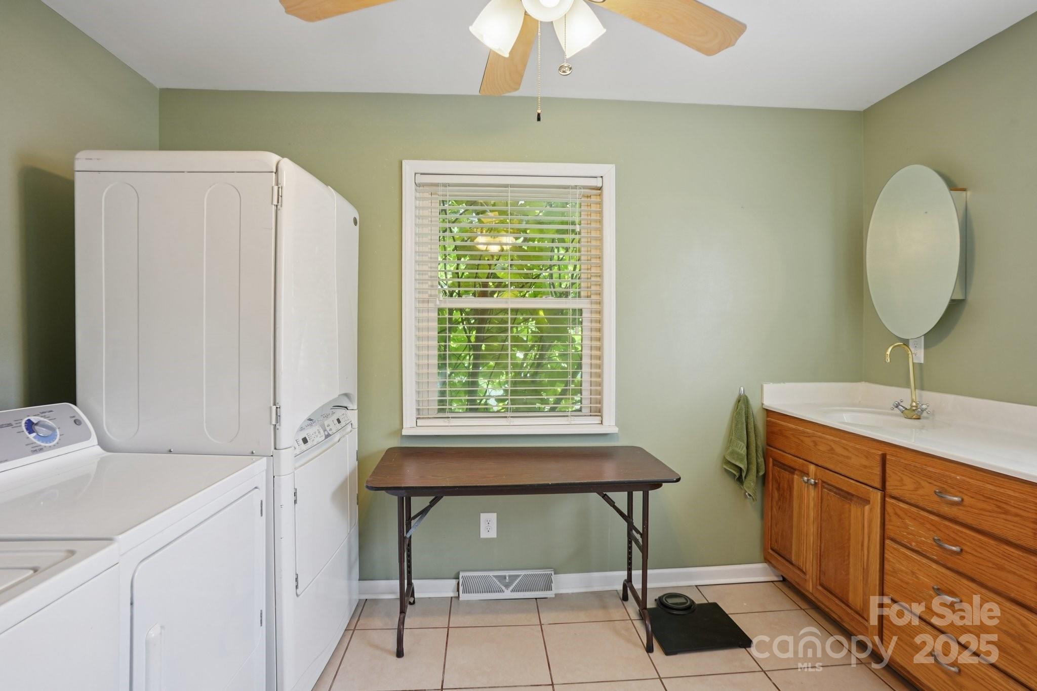 3325 Fairview Drive Property Photo 15