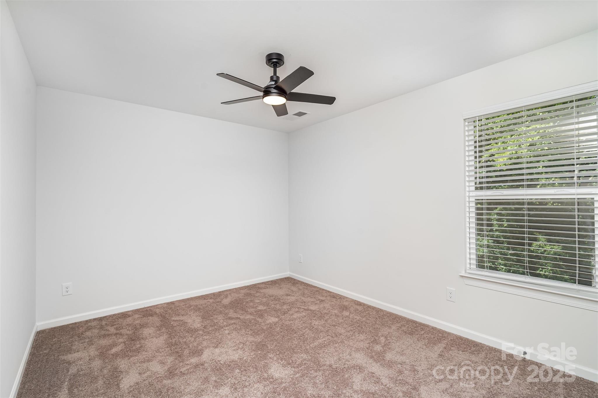 1563 Riverview Circle Property Photo 15
