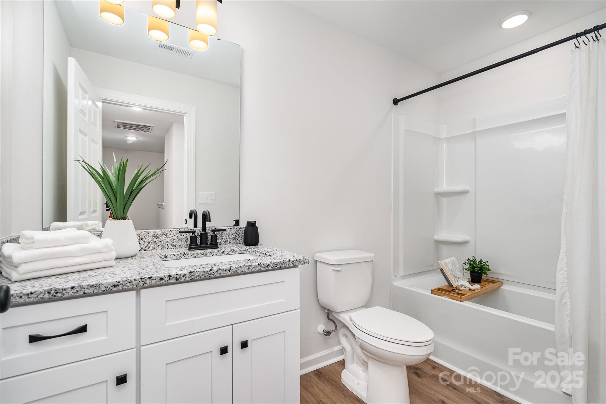 1563 Riverview Circle Property Photo 18