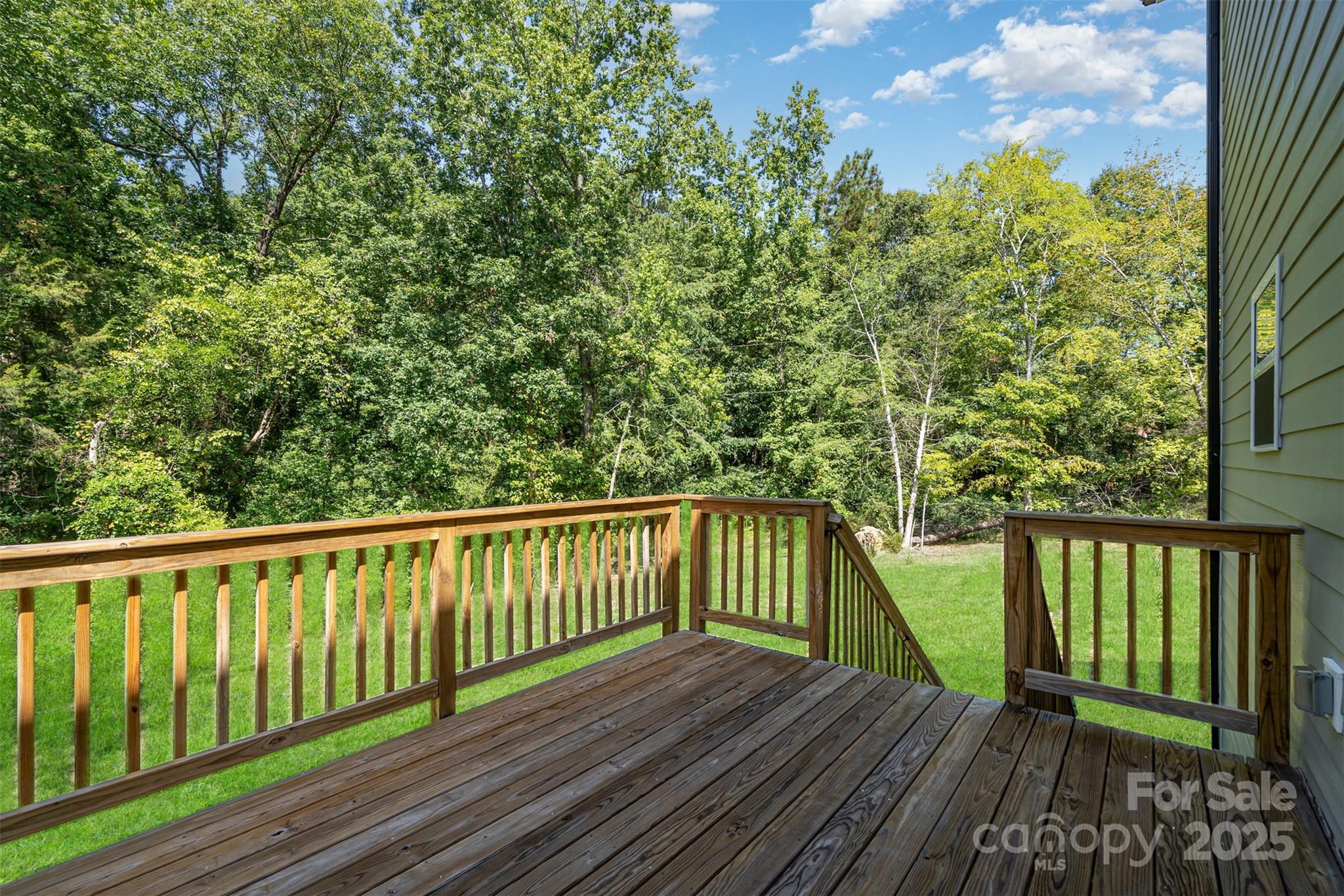 1563 Riverview Circle Property Photo 19