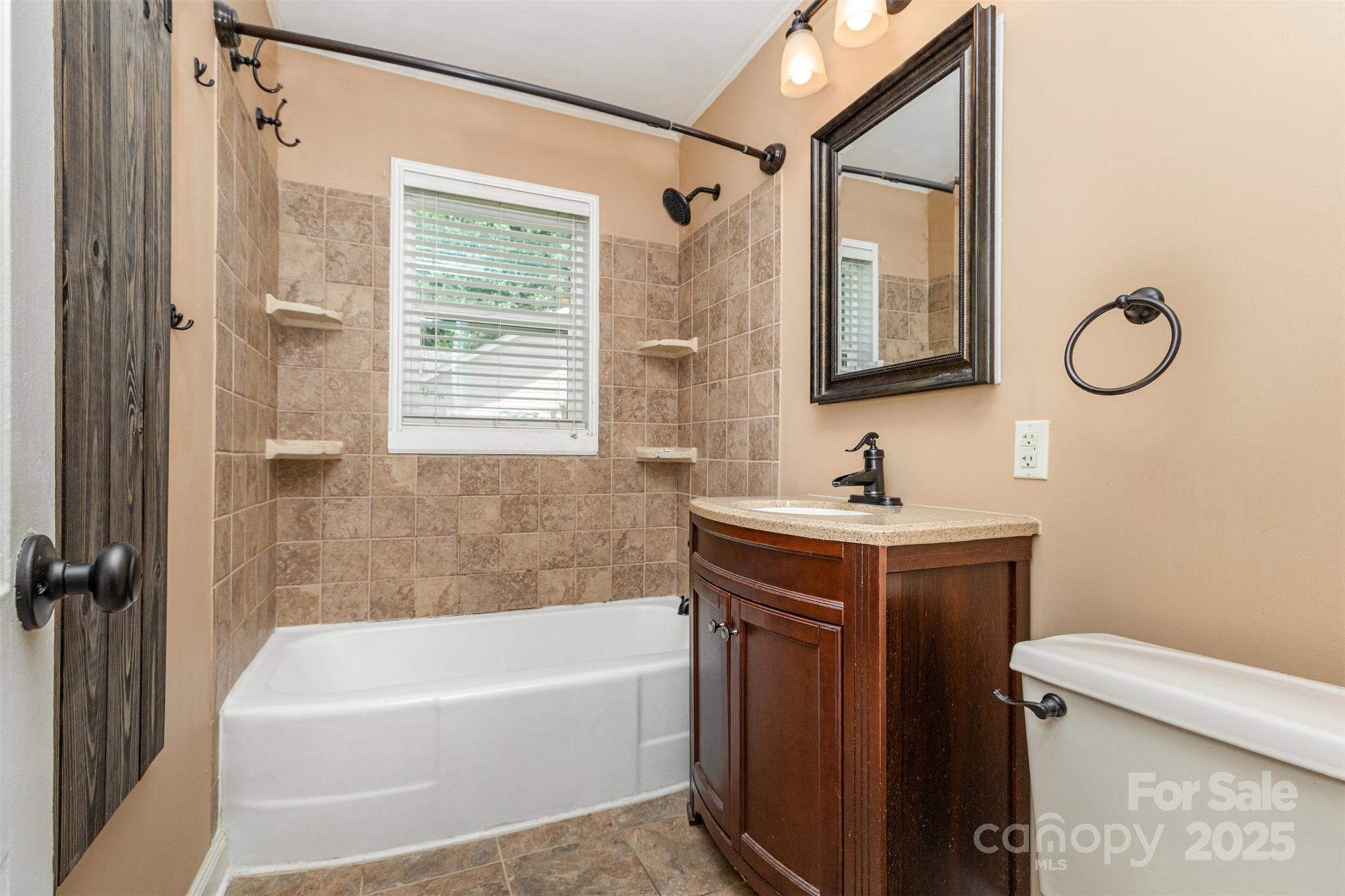 122 Leonidas Street Property Photo 12