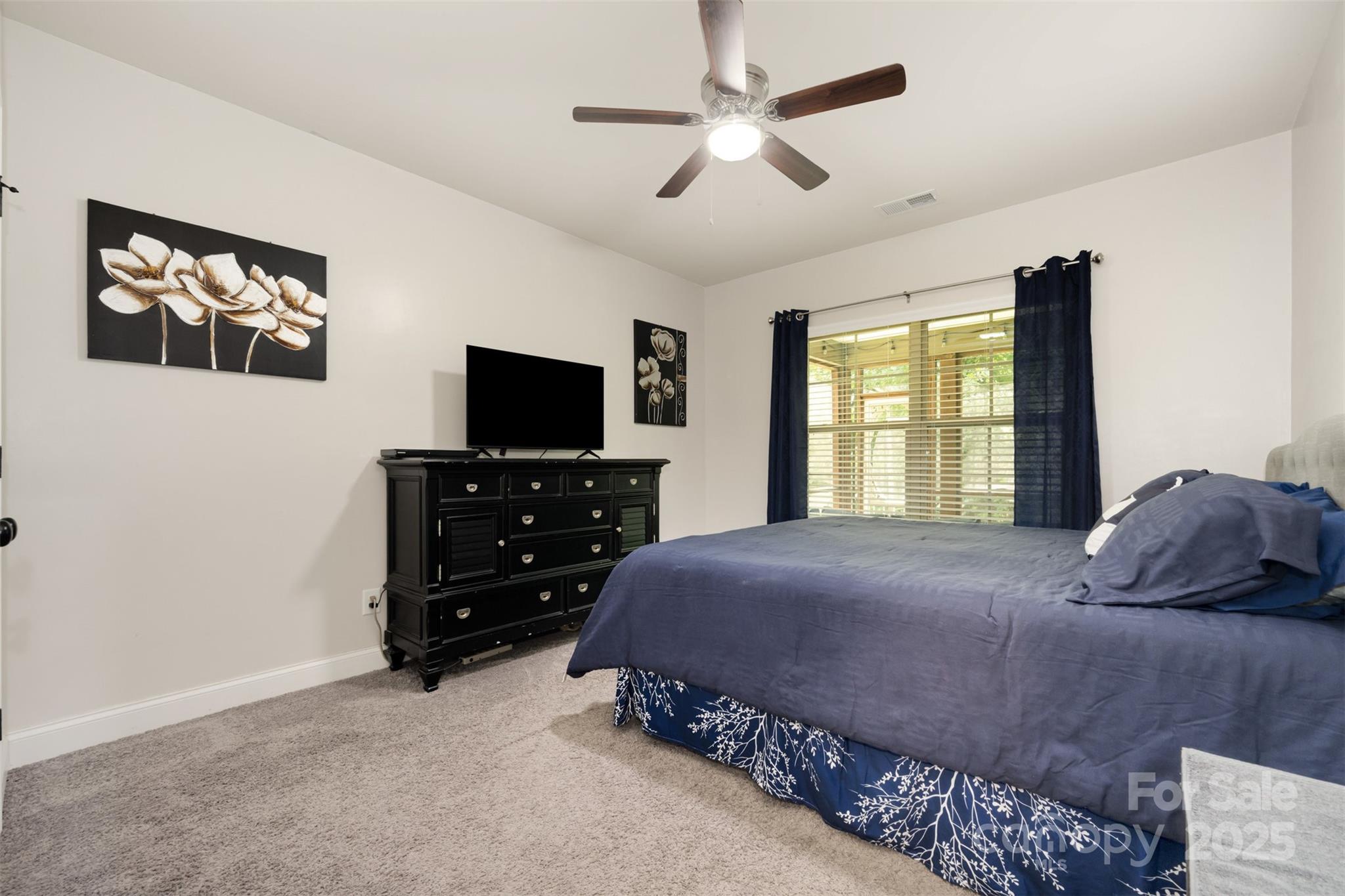 820 Pecan Tree Lane Property Photo 5