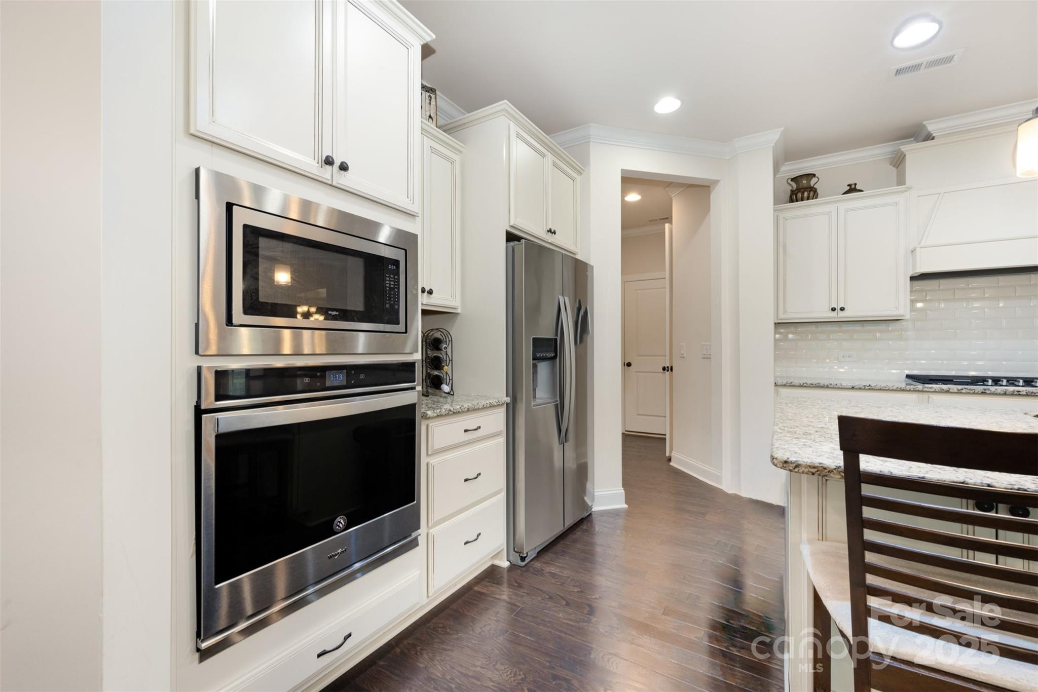 820 Pecan Tree Lane Property Photo 14