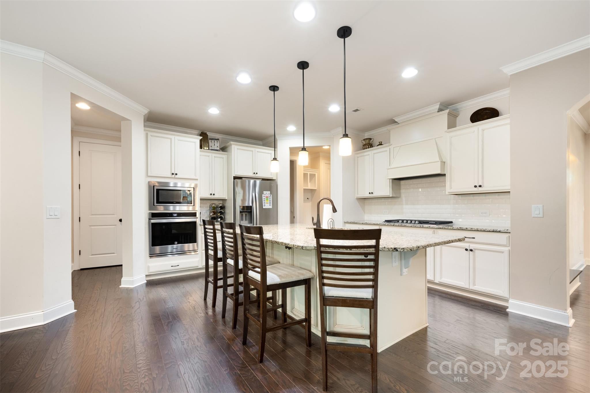 820 Pecan Tree Lane Property Photo 15