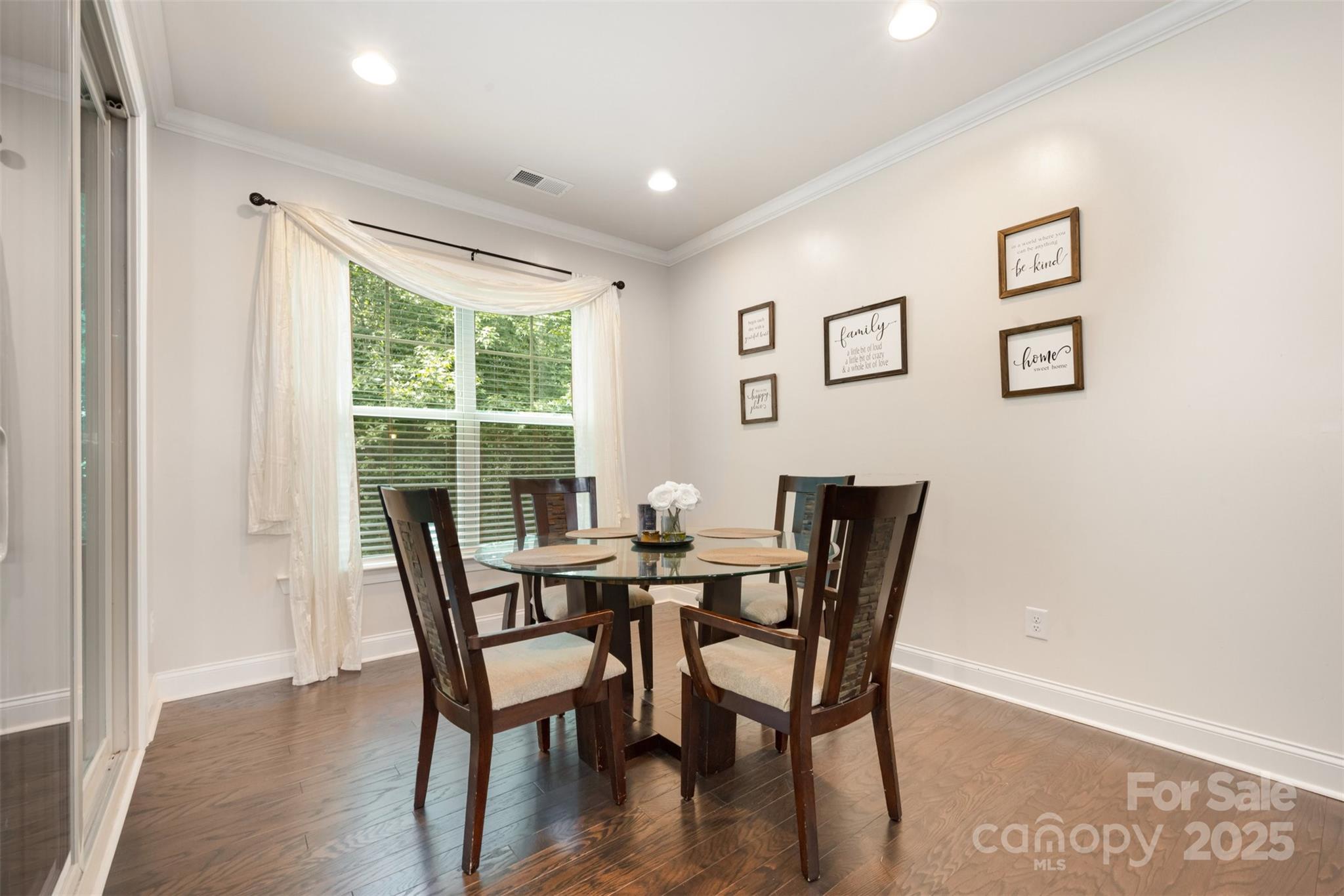 820 Pecan Tree Lane Property Photo 17
