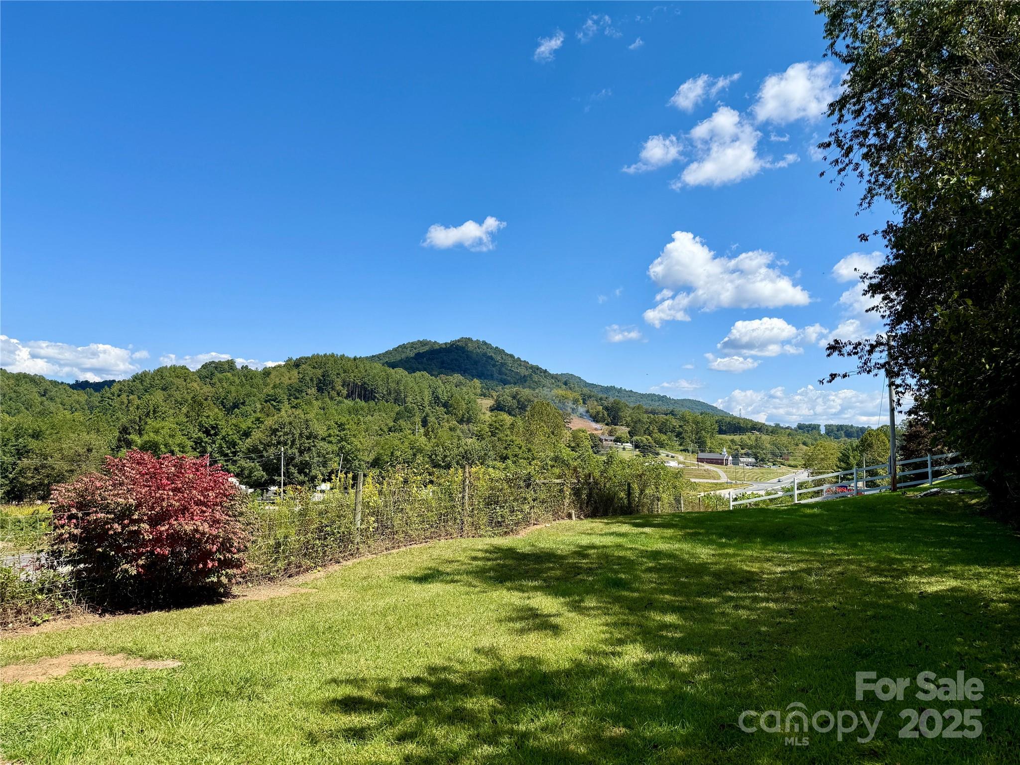 81 River Look Drive Property Photo 17