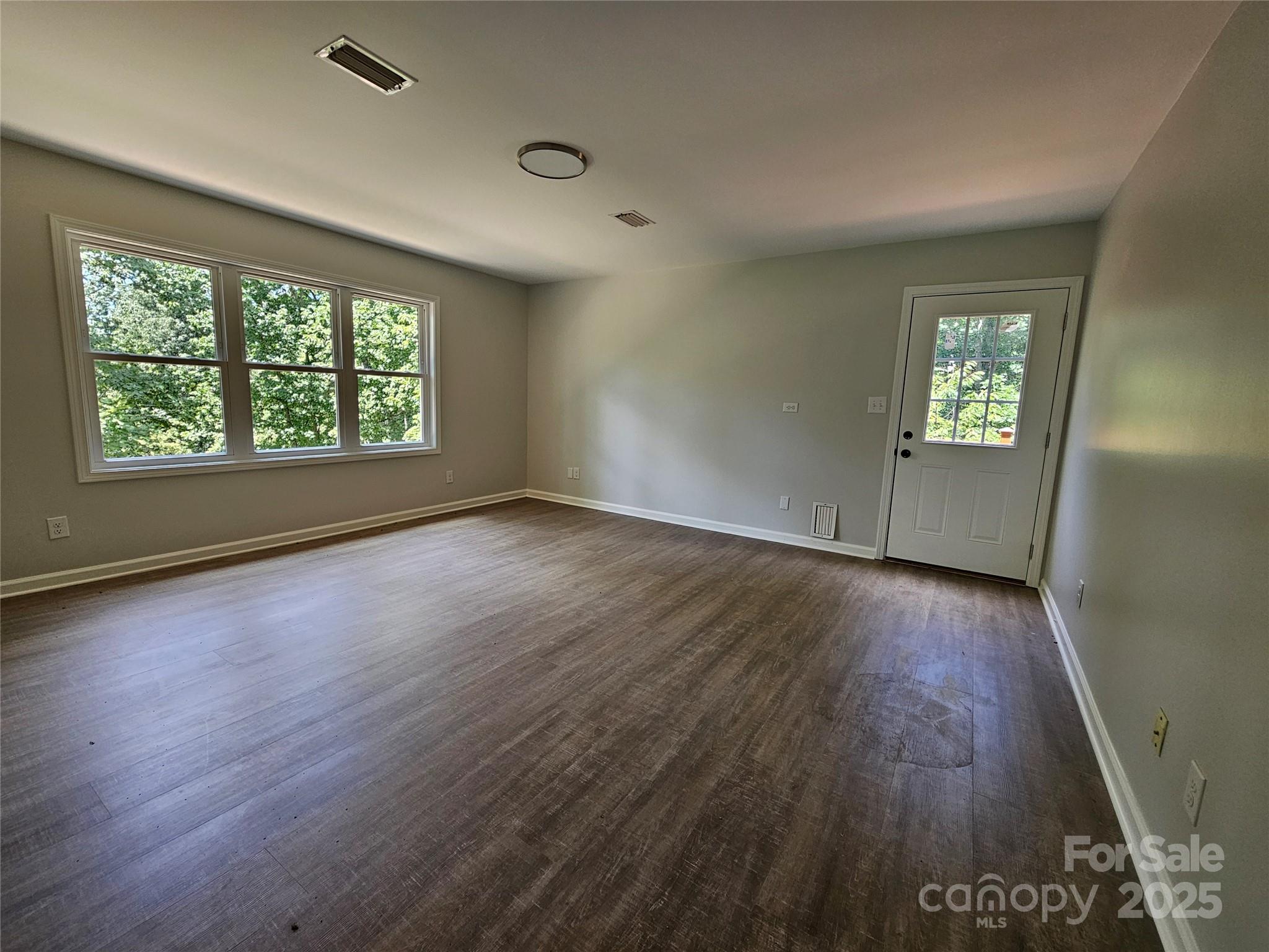 139 Wanderless Lane Property Photo 8
