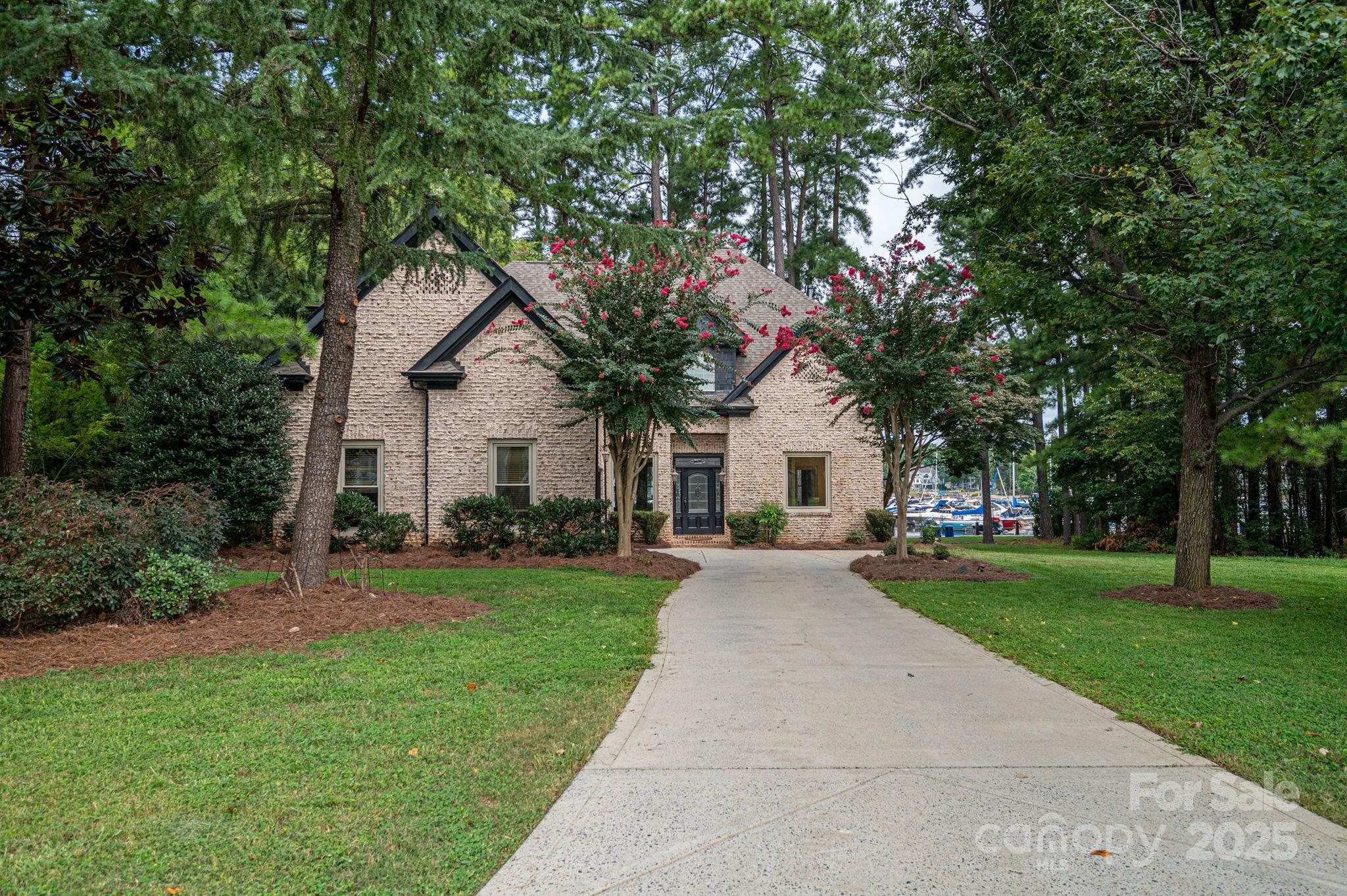 18337 Harbor Light Boulevard Property Photo 2