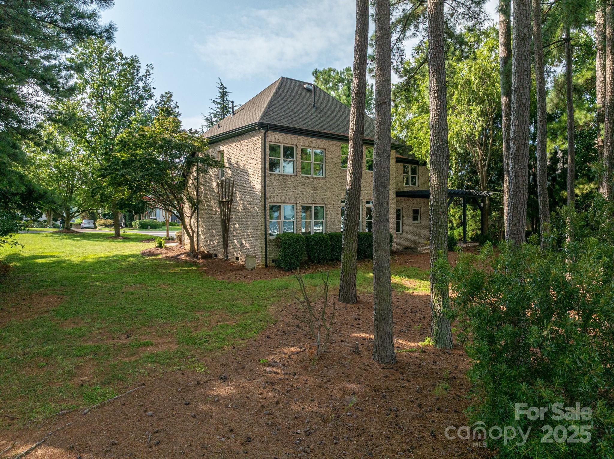 18337 Harbor Light Boulevard Property Photo 13