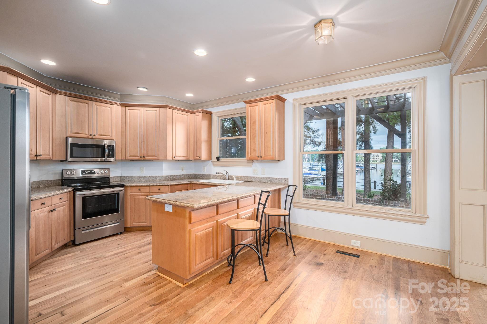 18337 Harbor Light Boulevard Property Photo 24