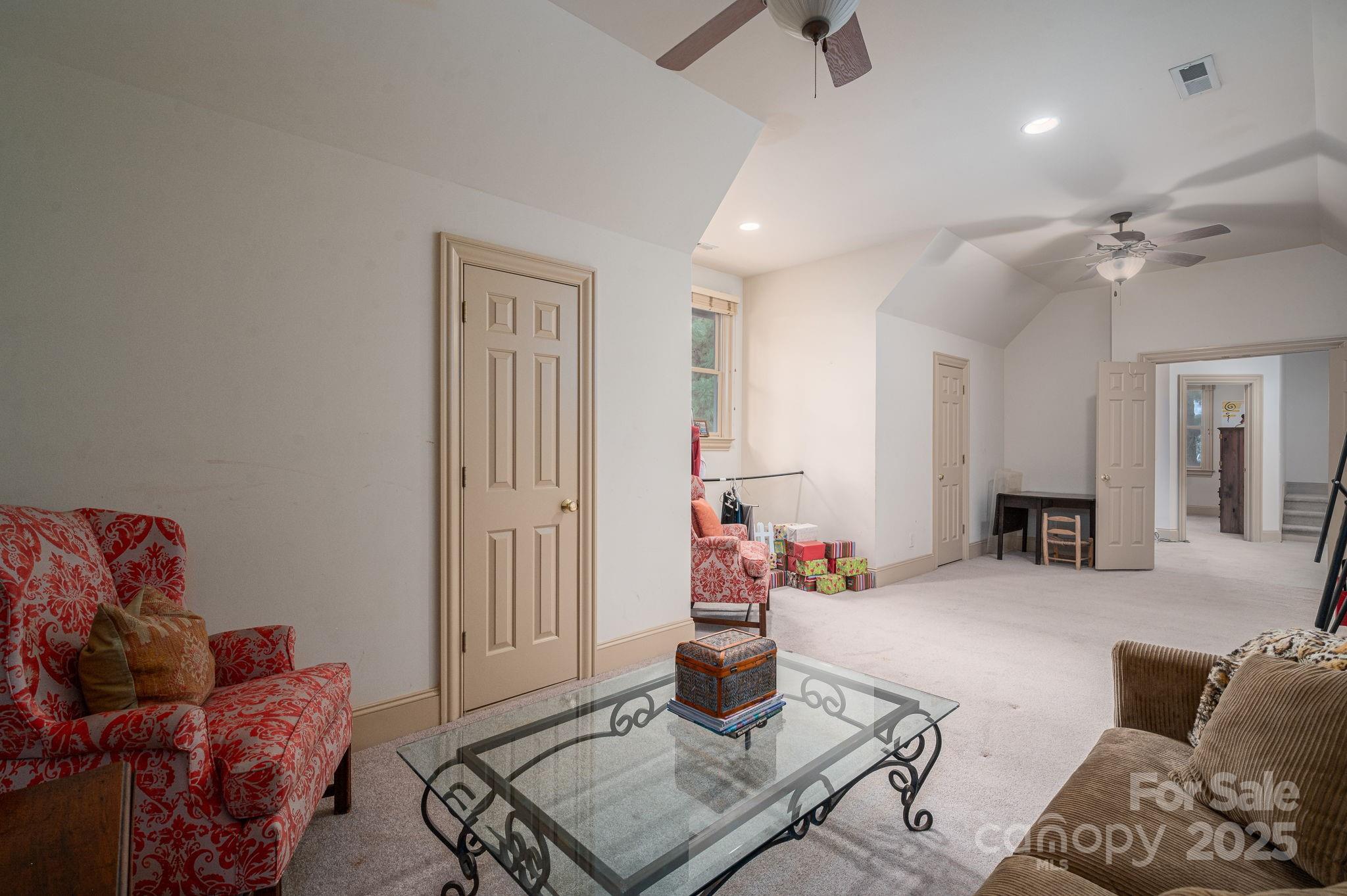 18337 Harbor Light Boulevard Property Photo 30