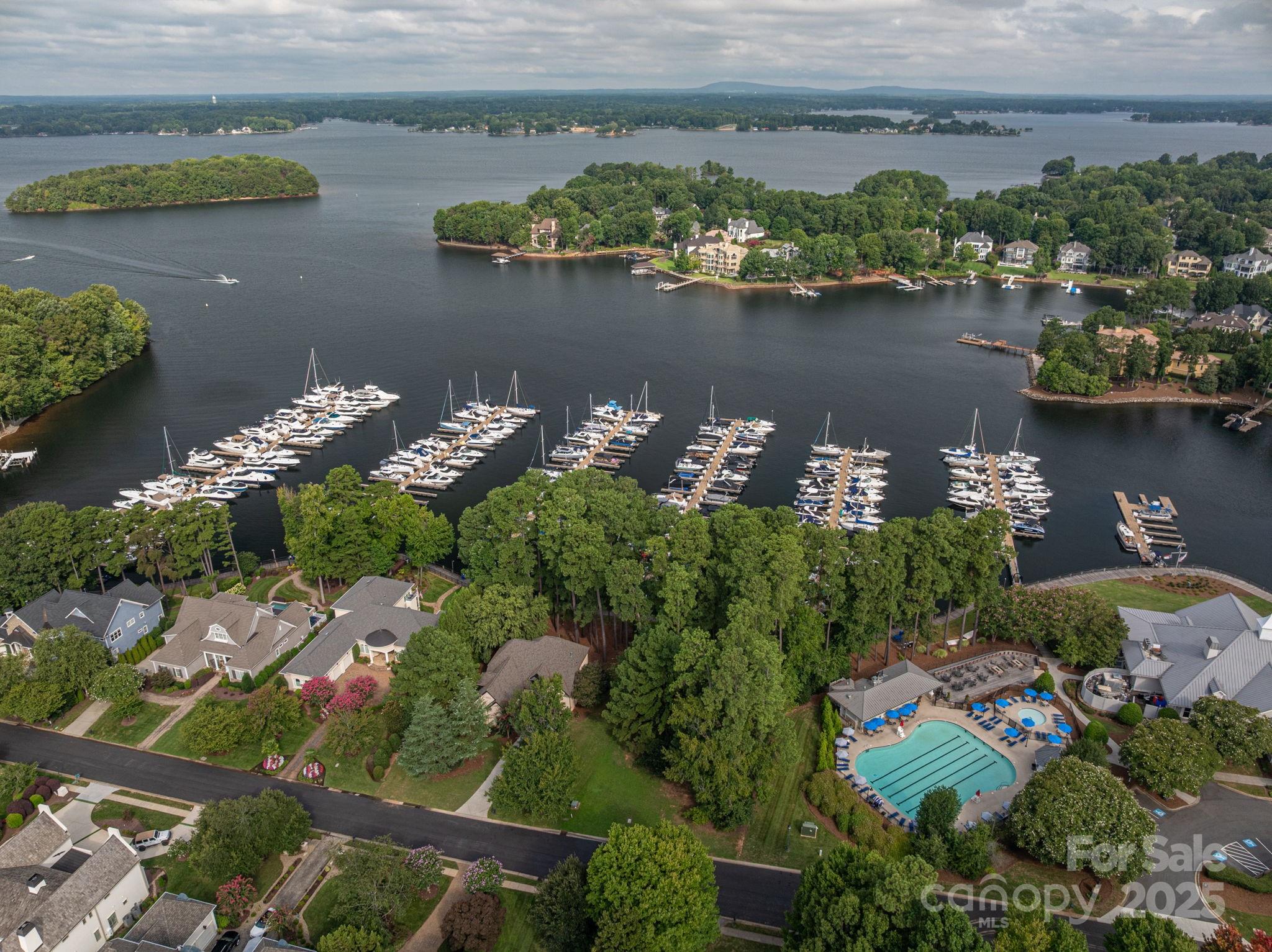 18337 Harbor Light Boulevard Property Photo 43