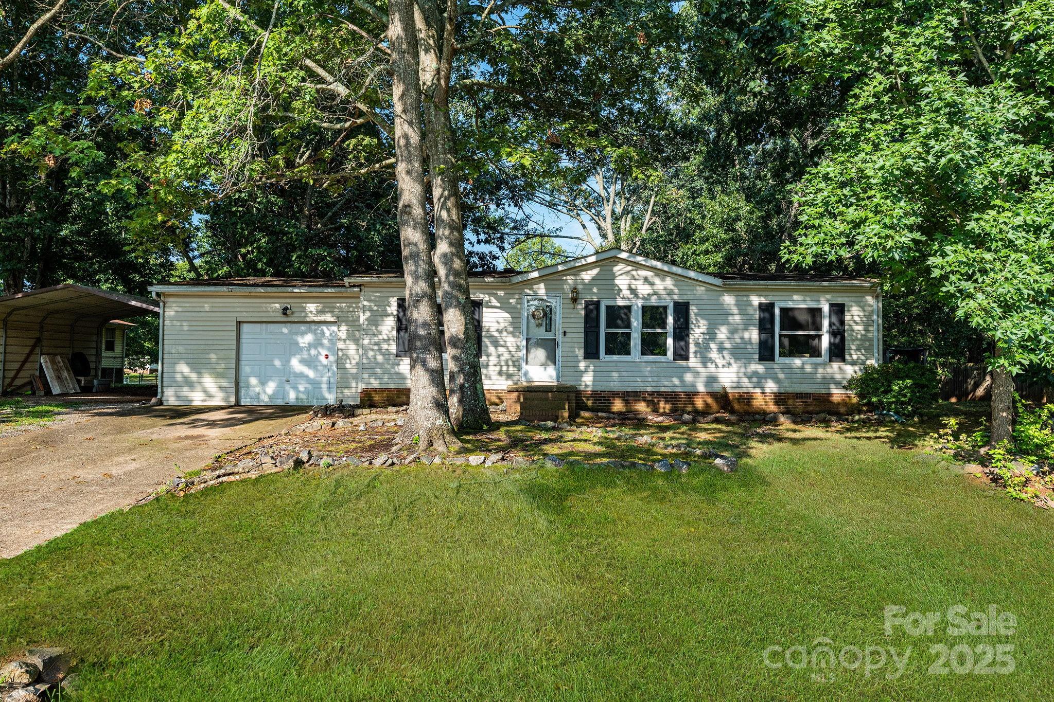 3411 Stony Brook Circle Property Photo 1