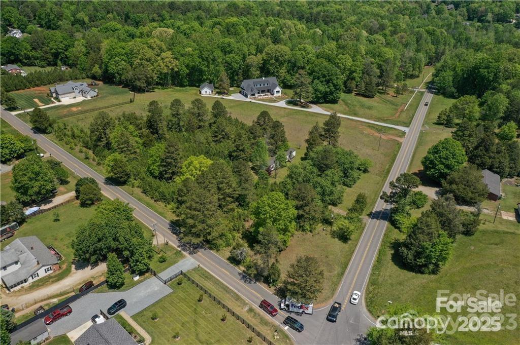 15615 Rocky River Road Property Photo 1