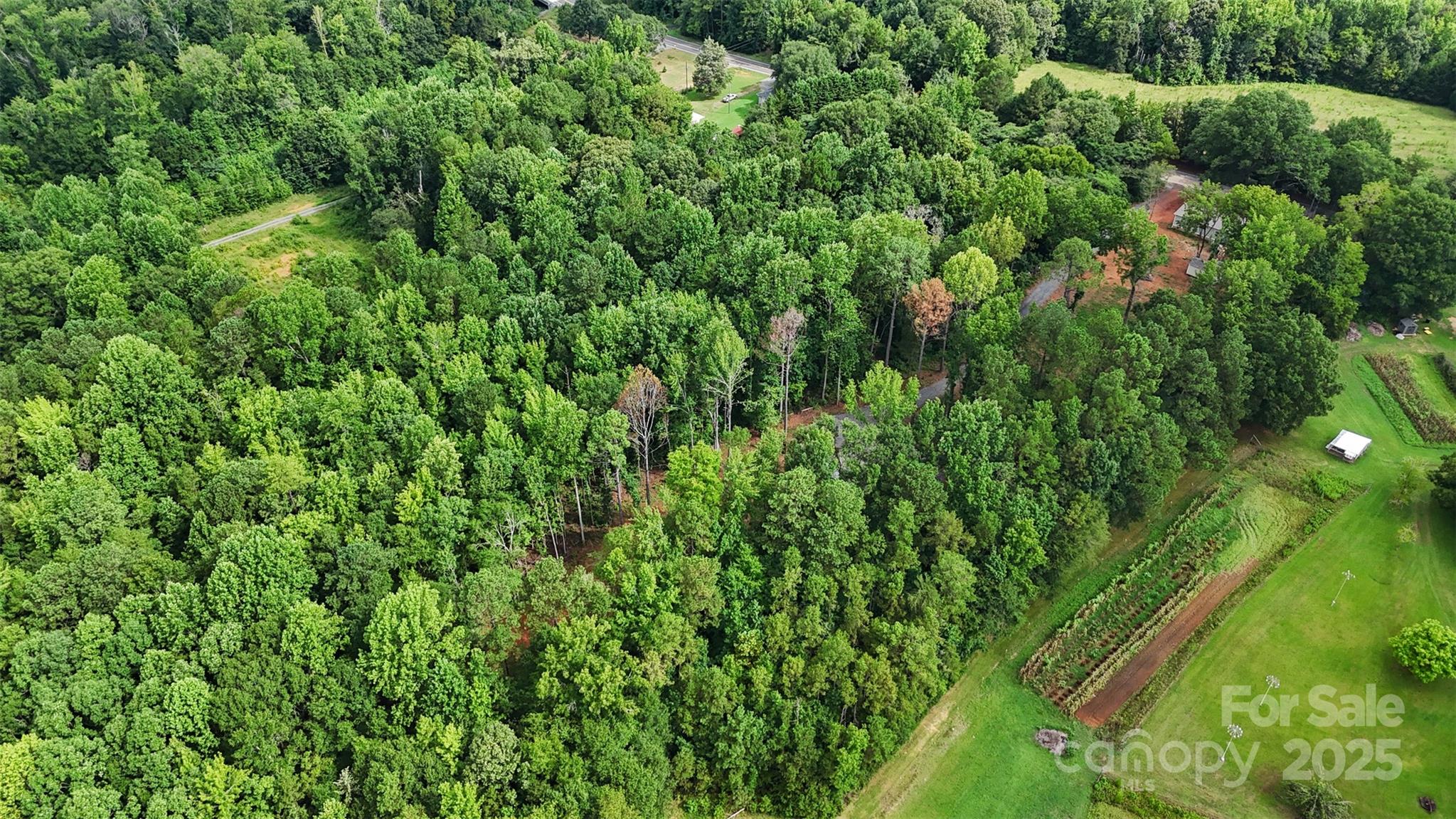 953 Church Road Property Photo 4