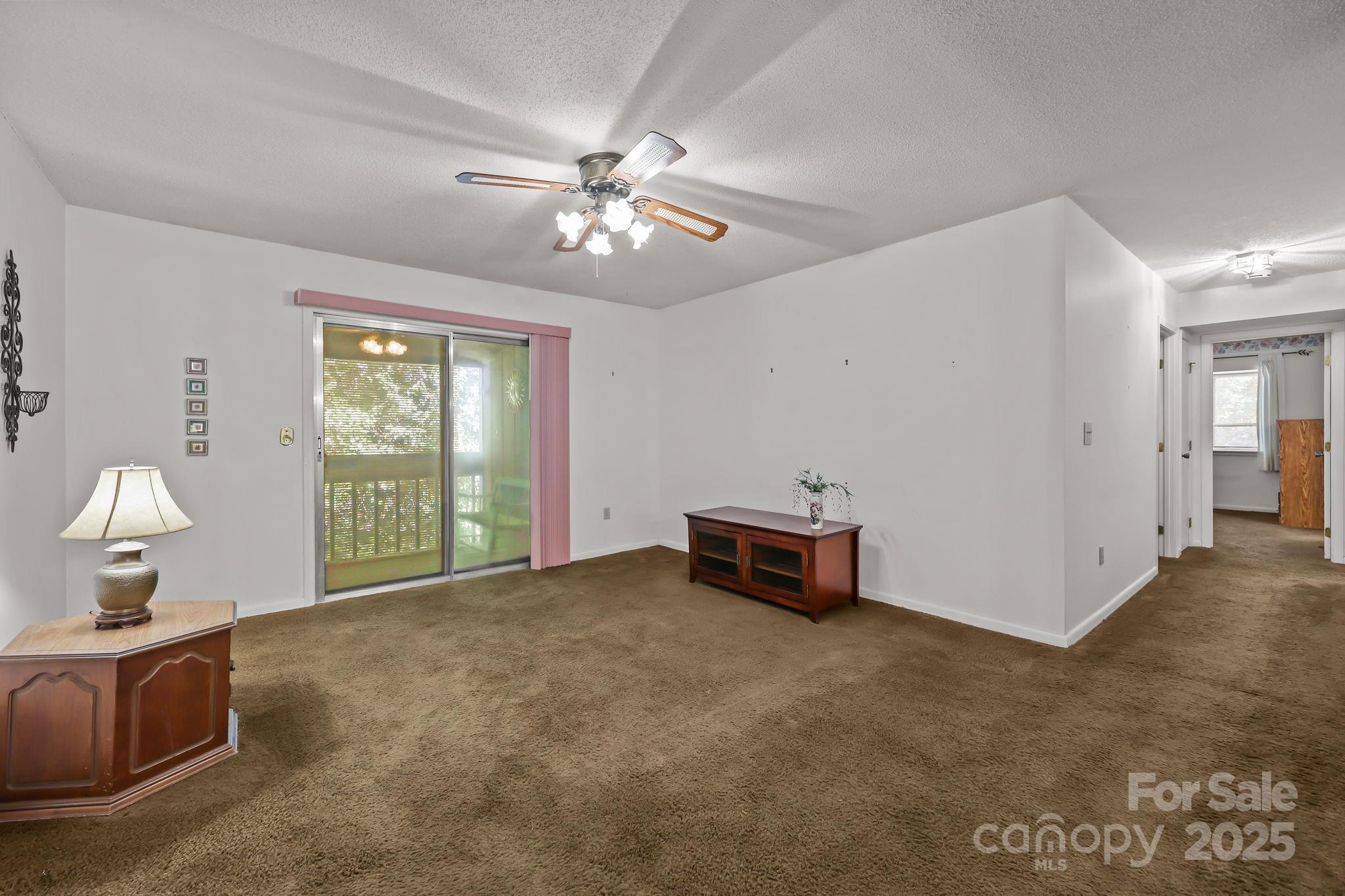 47 Edgewood Avenue B-8 Property Photo 10